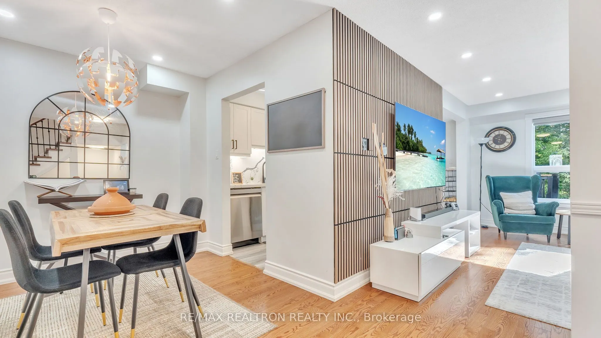22 Macintyre Lane, #11
