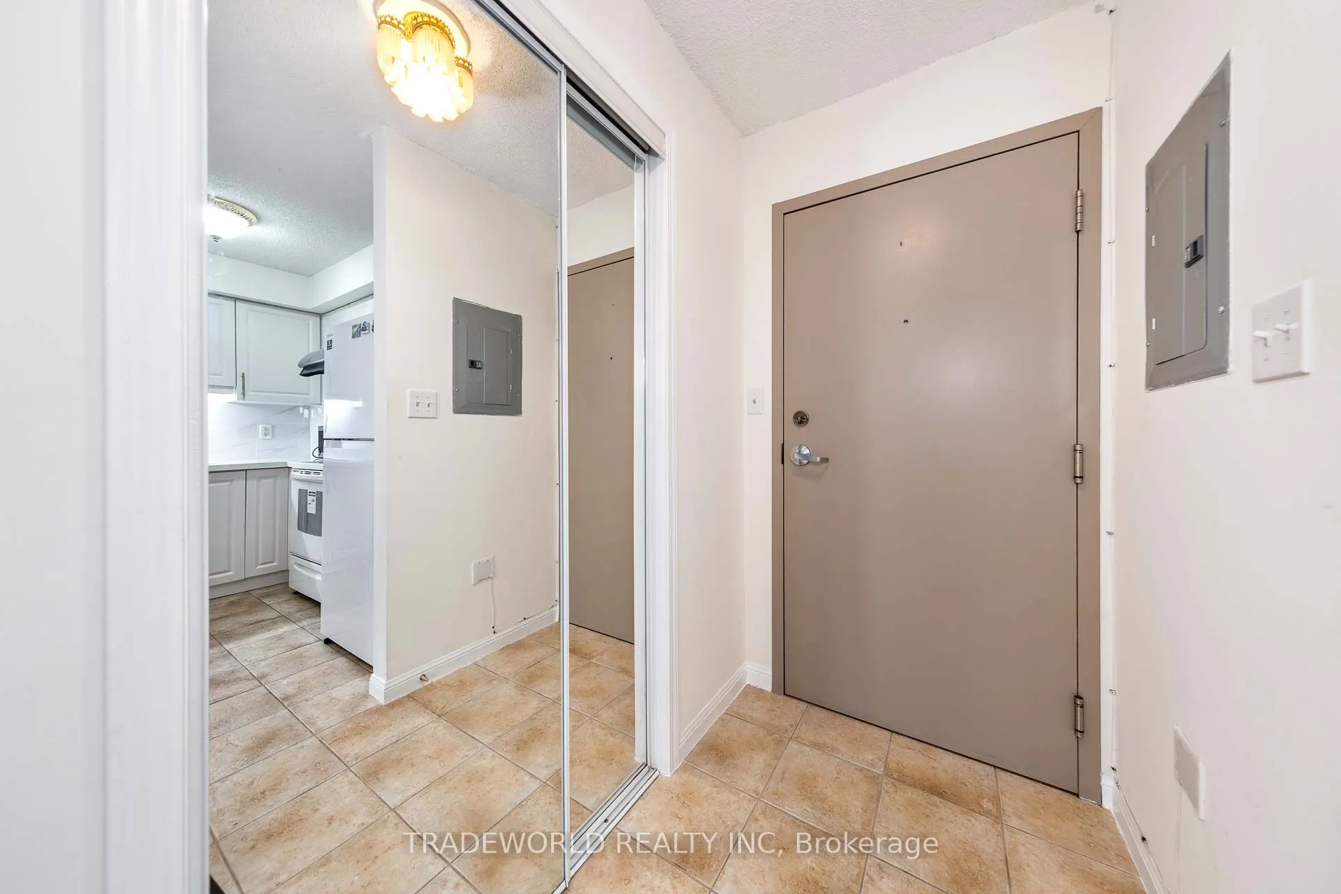 5225 Finch Avenue E, #201