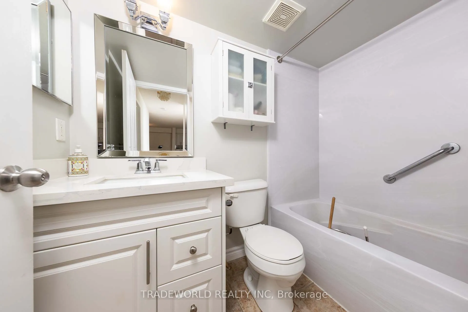 5225 Finch Avenue E, #201