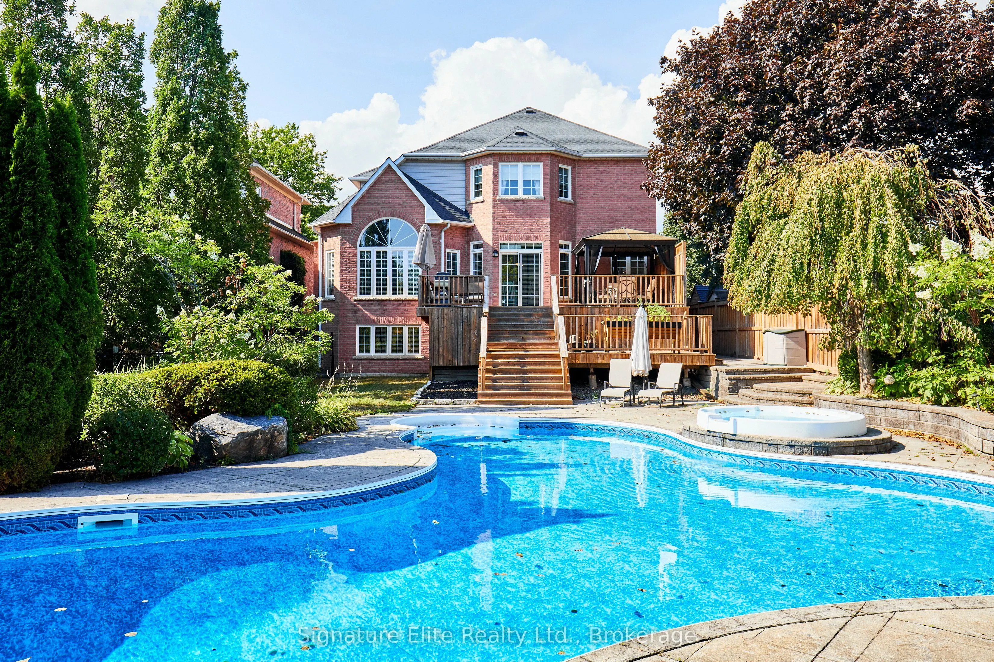 51 Roan Drive