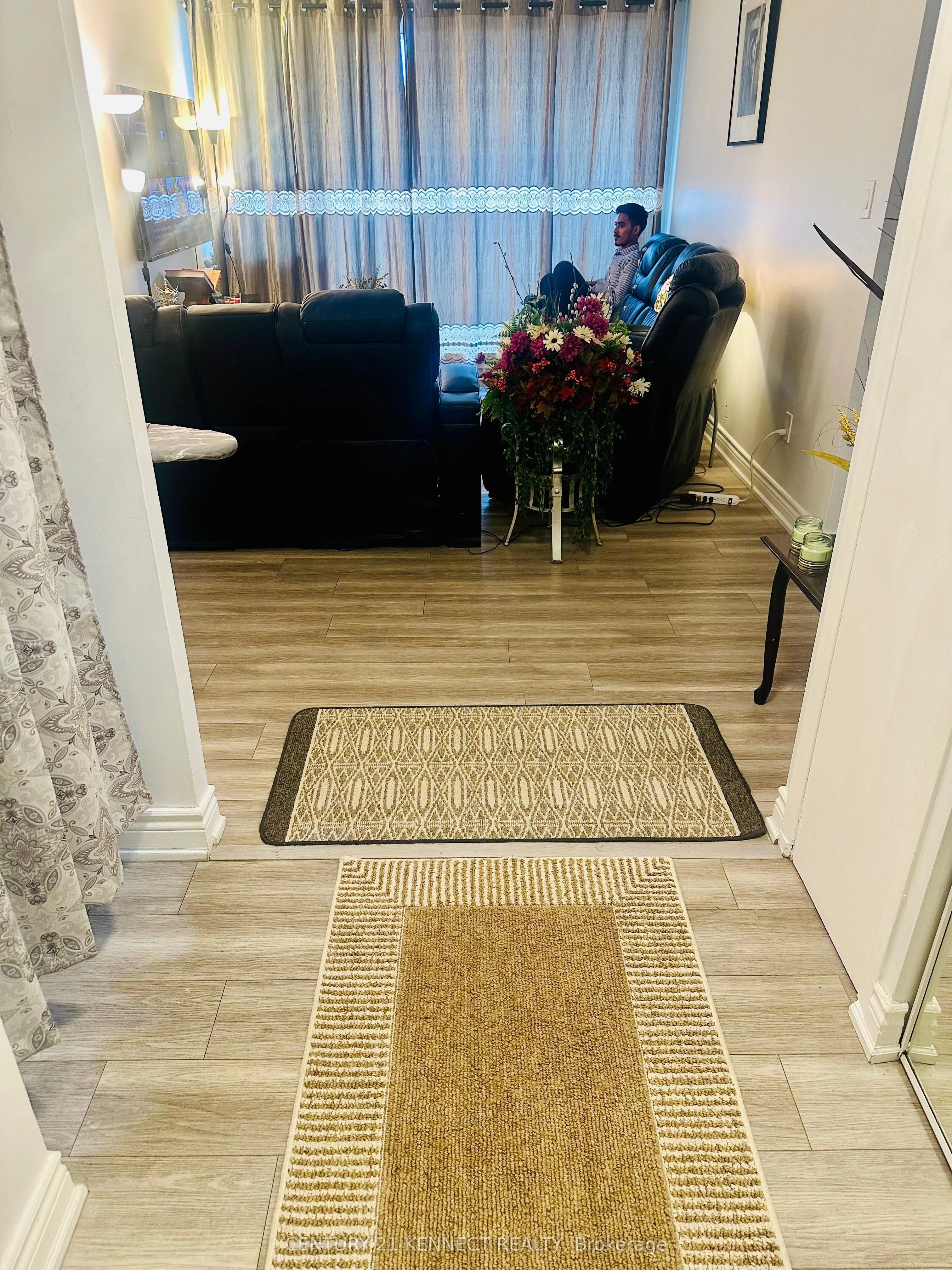 15 Torrance Road, #1409