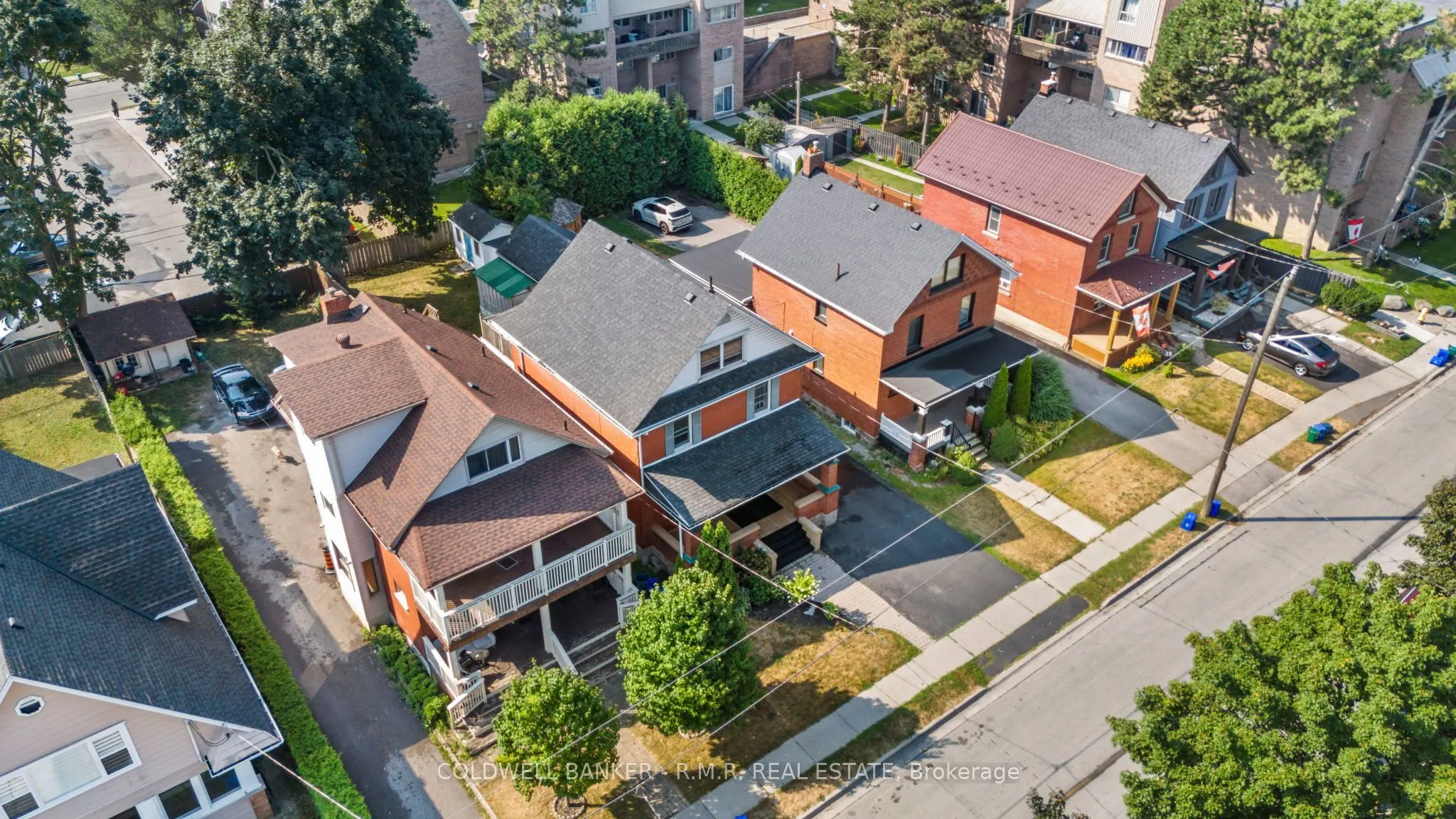 135 Brock Street E