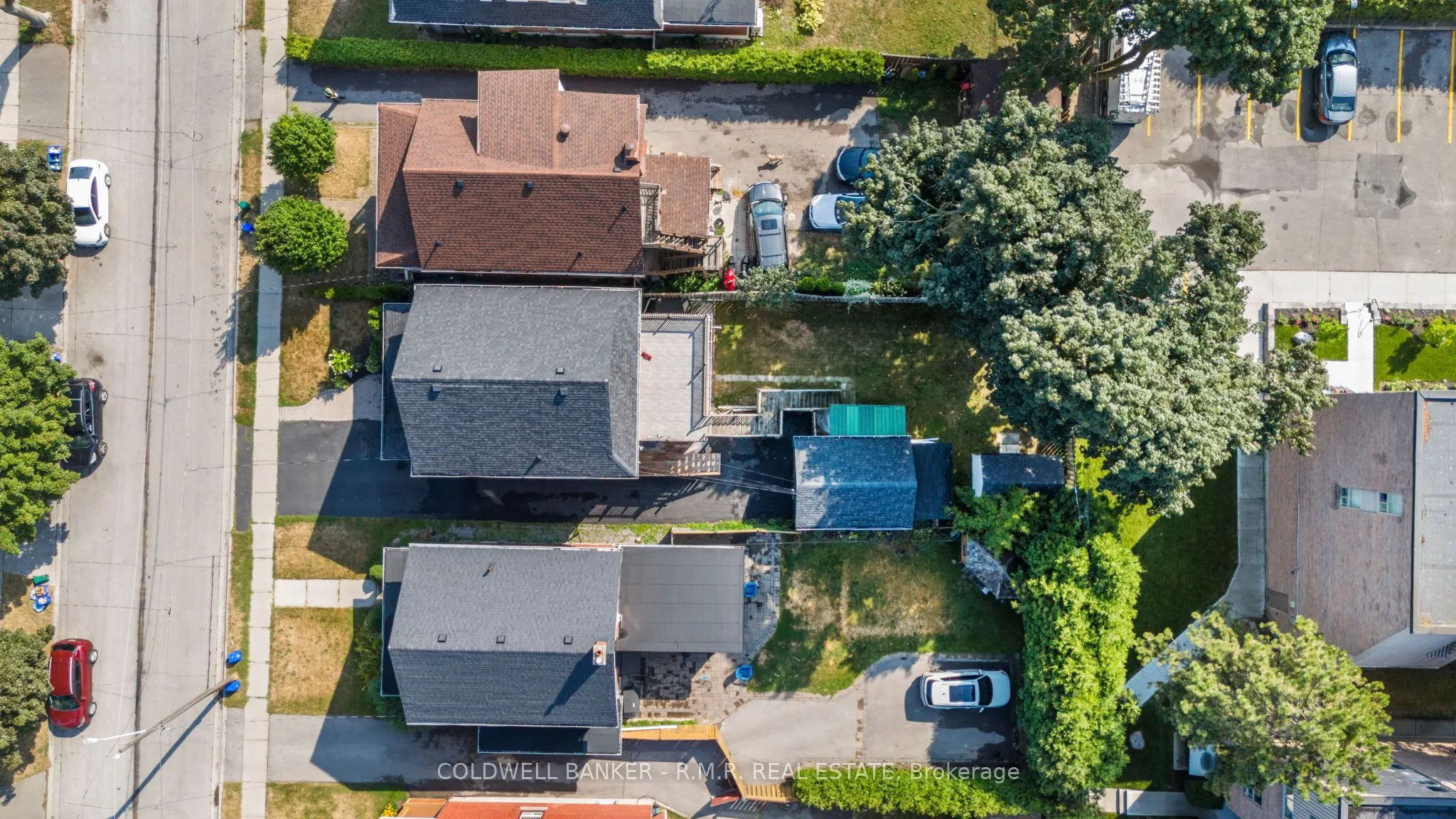 135 Brock Street E
