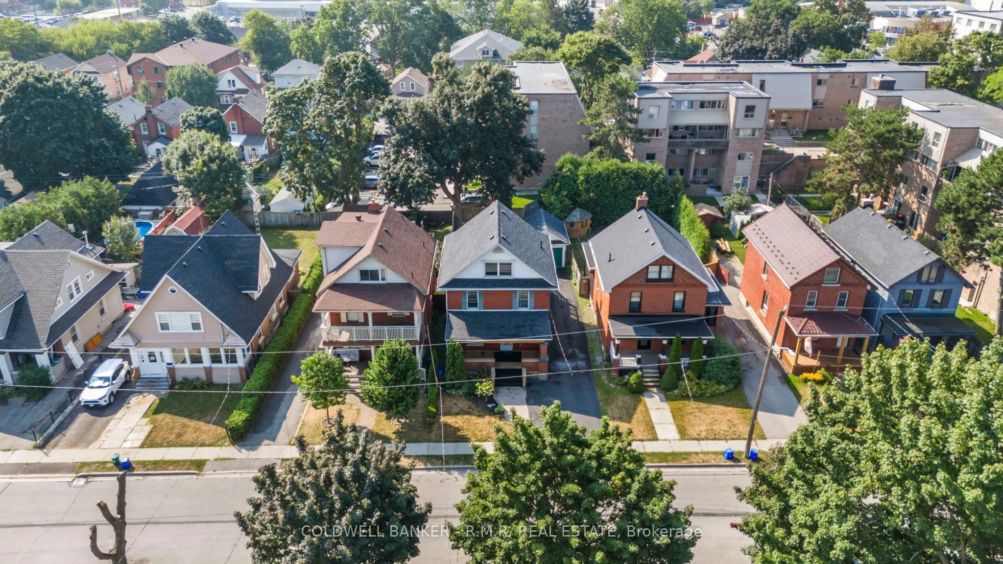 135 Brock Street E