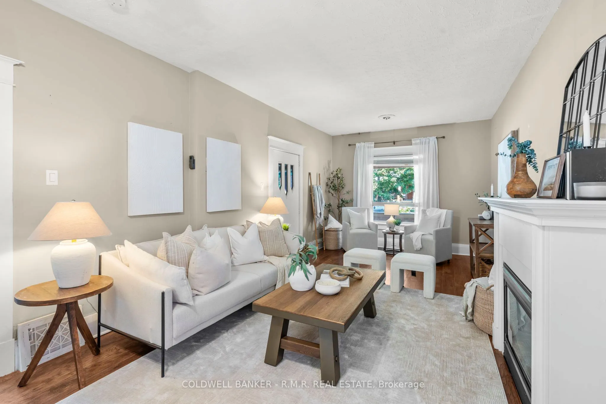 135 Brock Street E