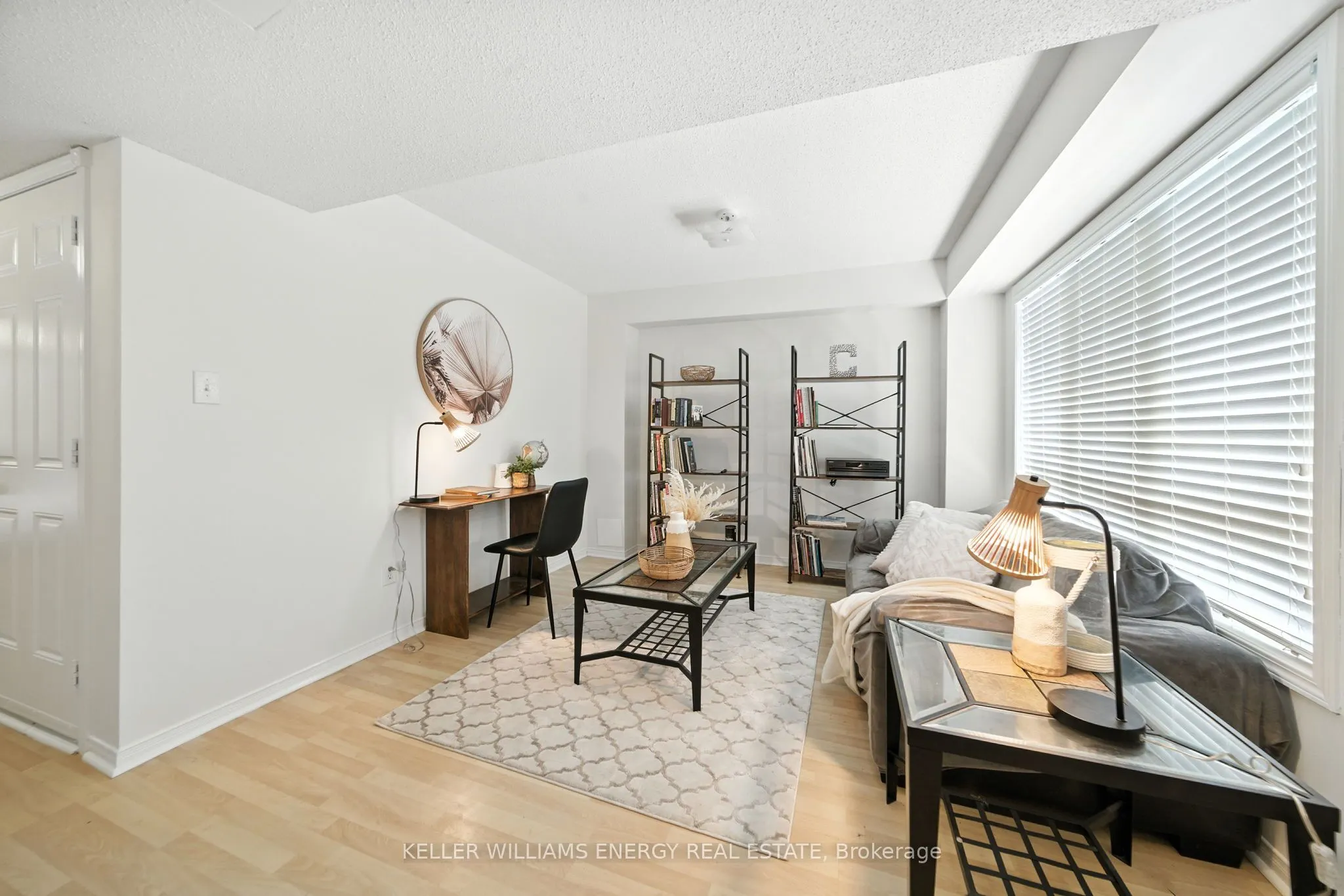 1790 Finch Avenue, #15