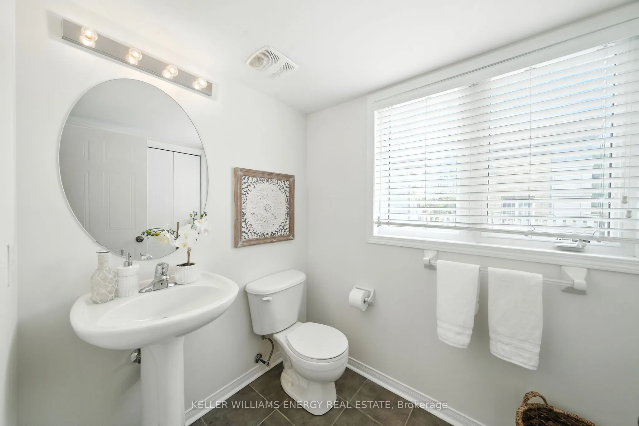 1790 Finch Avenue, #15
