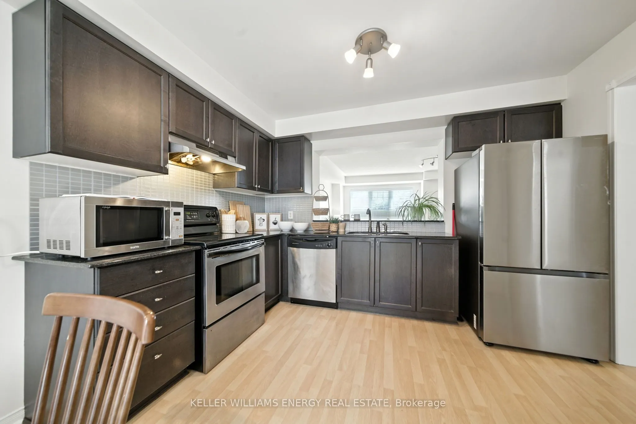 1790 Finch Avenue, #15