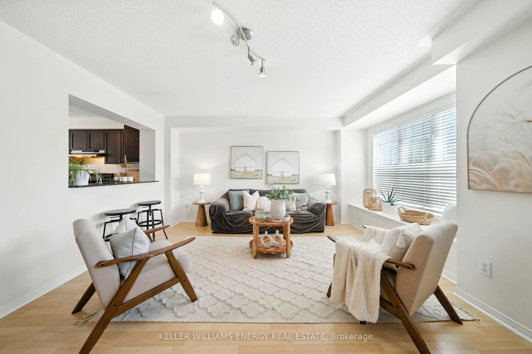 1790 Finch Avenue, #15