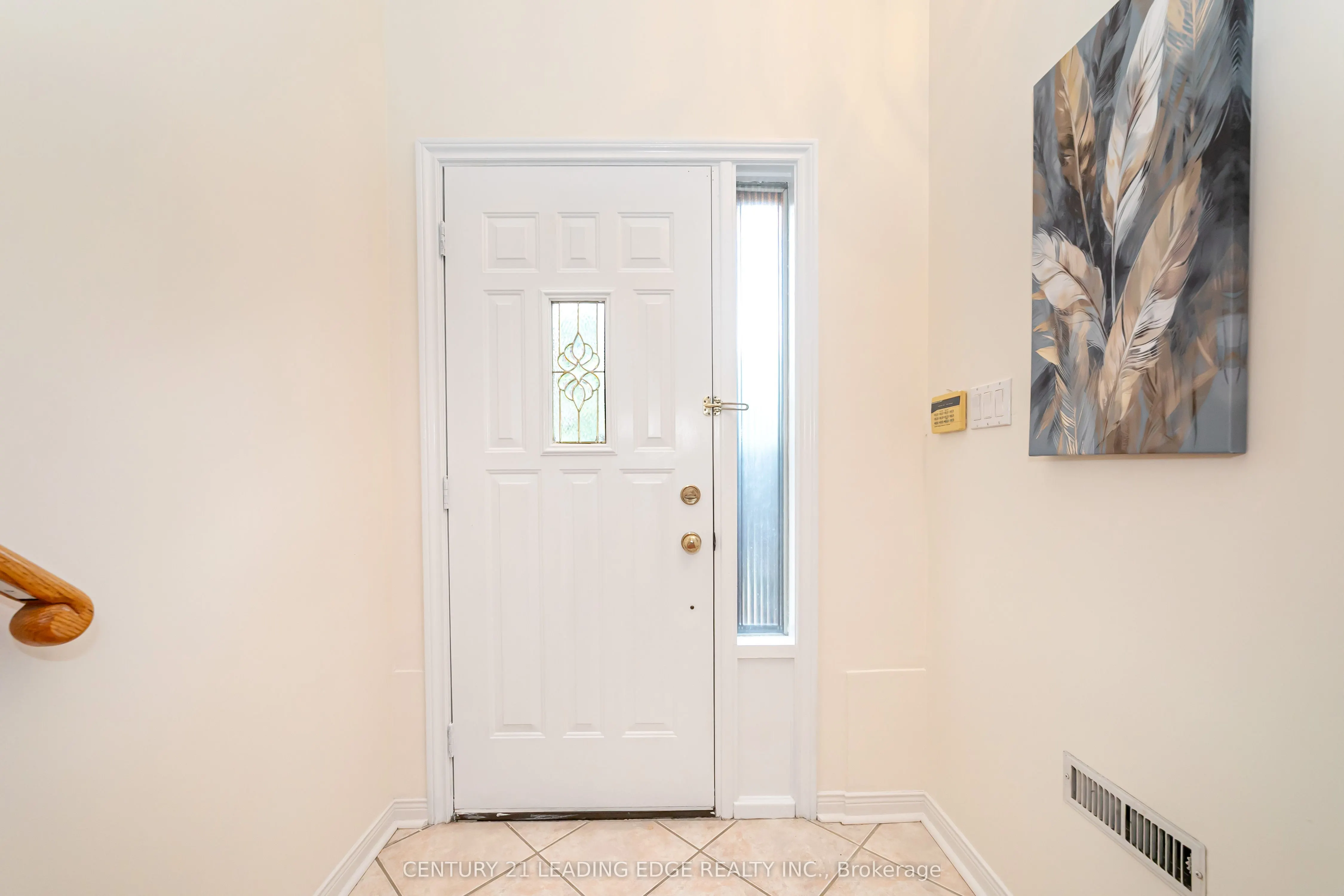 43 GLENDOWER Circuit