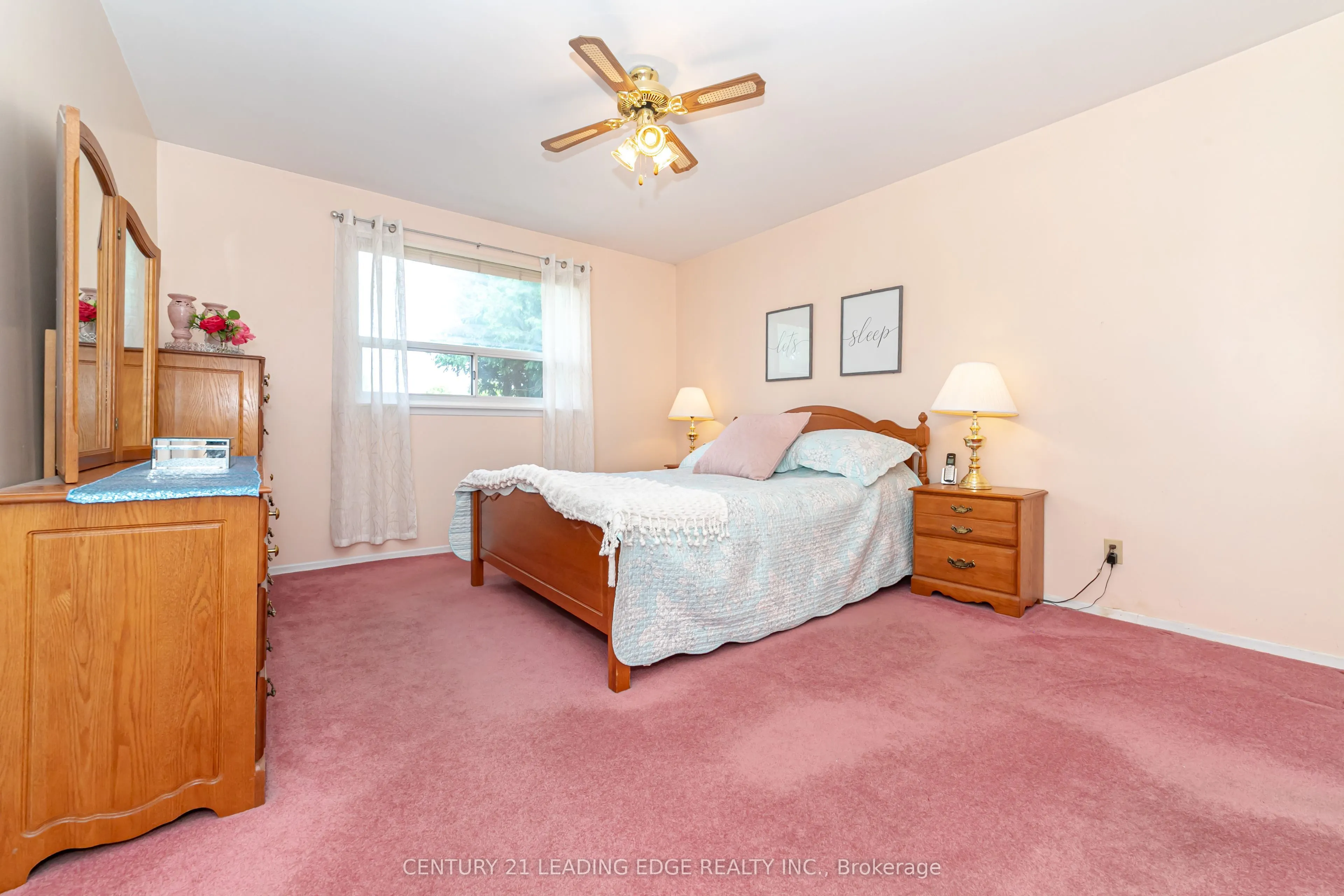 43 GLENDOWER Circuit
