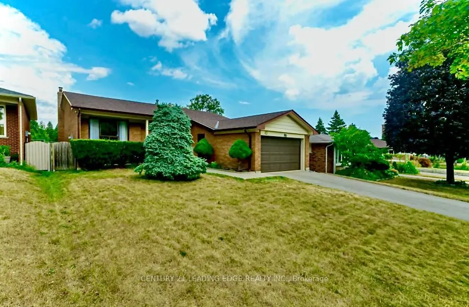 43 GLENDOWER Circuit