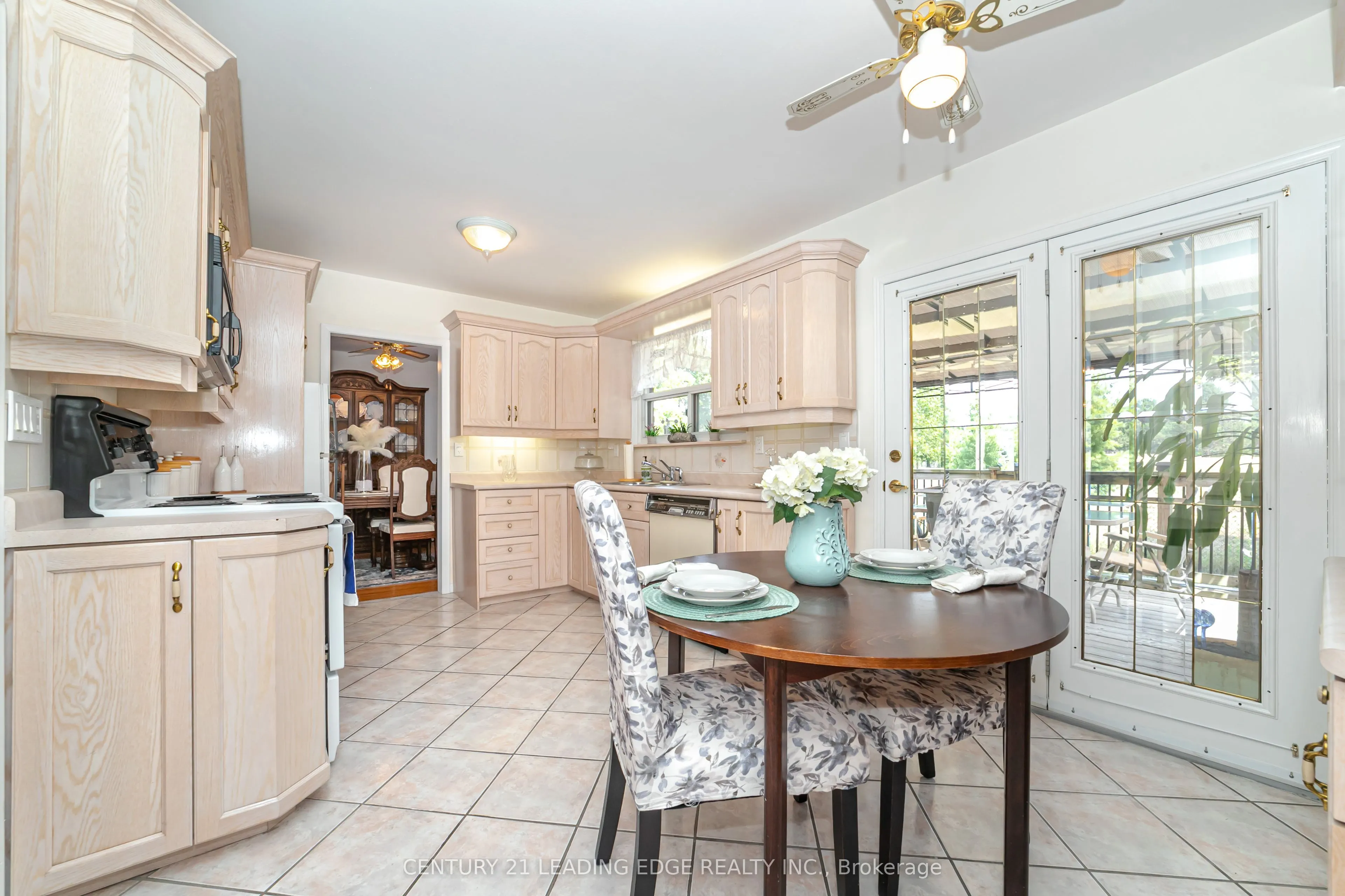 43 GLENDOWER Circuit