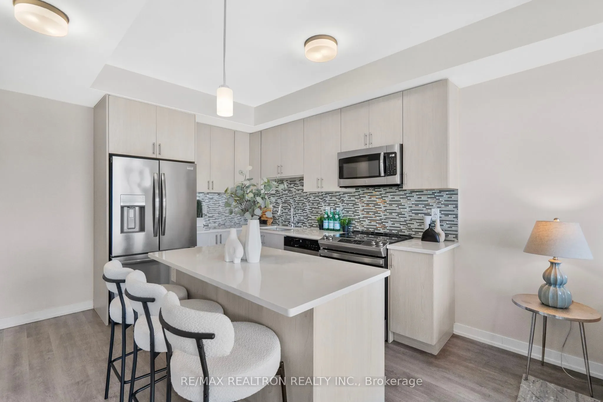 2550 Castlegate Crossing, #401