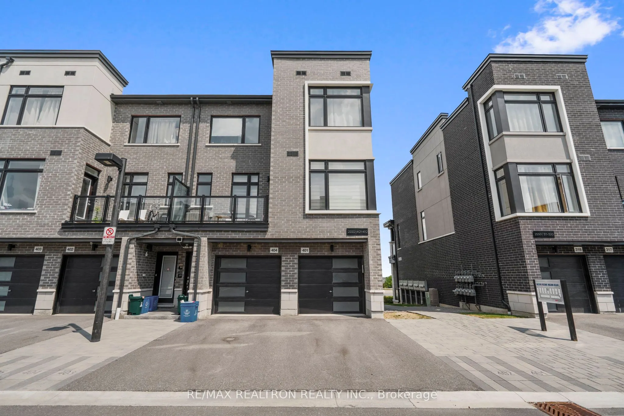 2550 Castlegate Crossing, #401