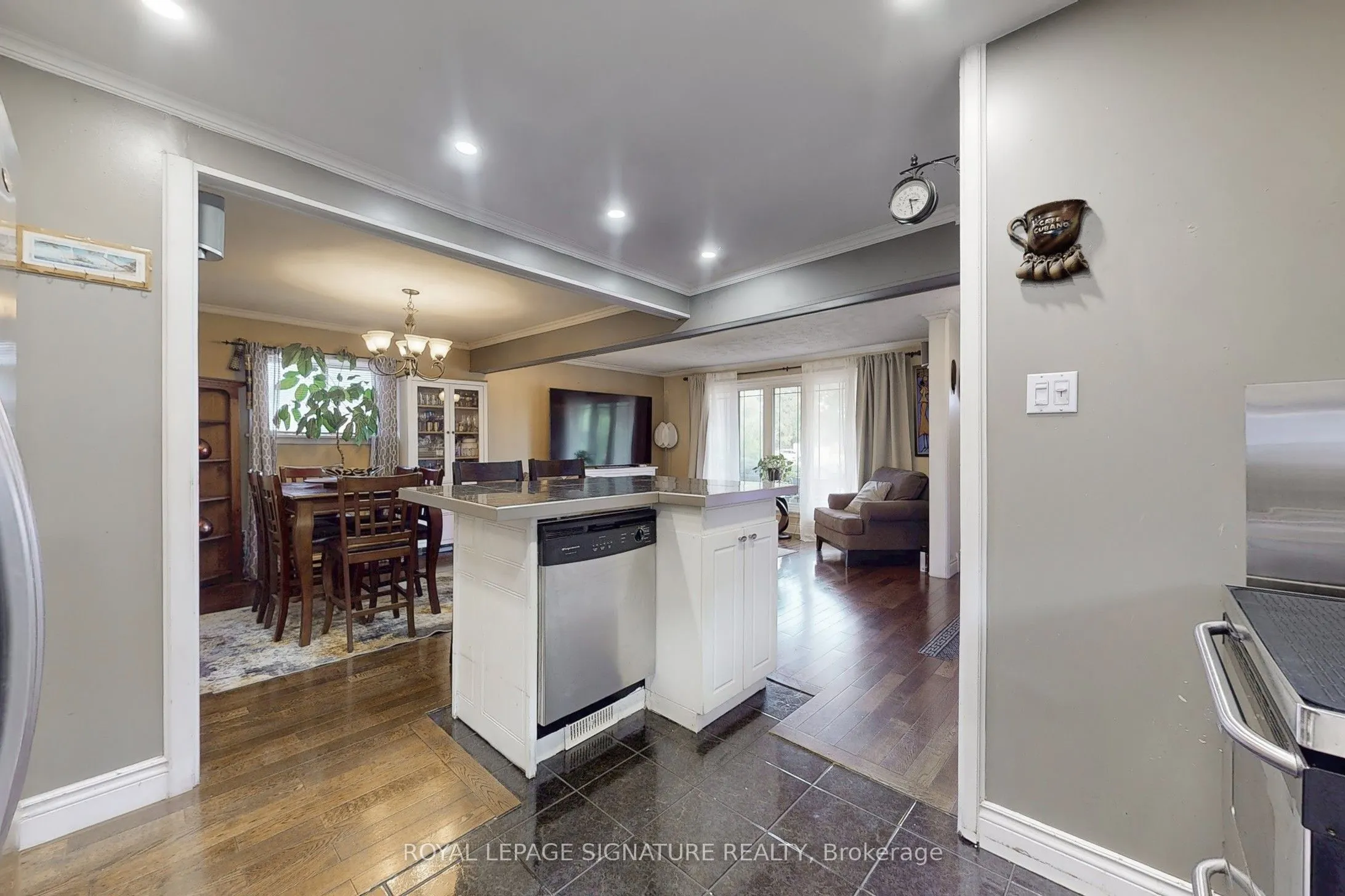 11 Bucannan Road
