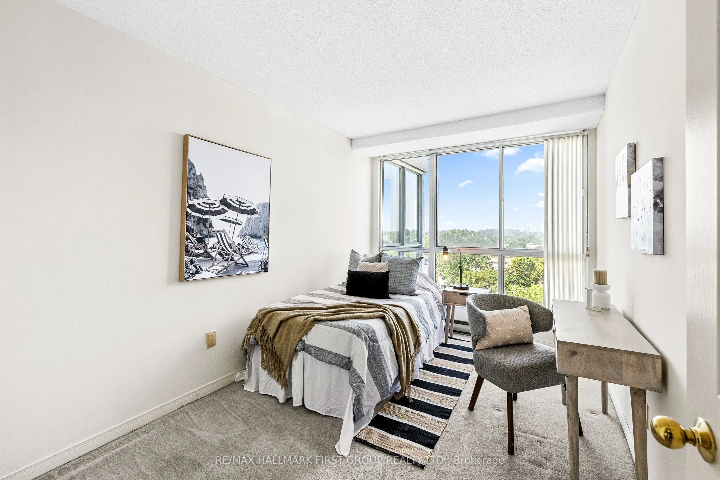 25 Cumberland Lane, #701