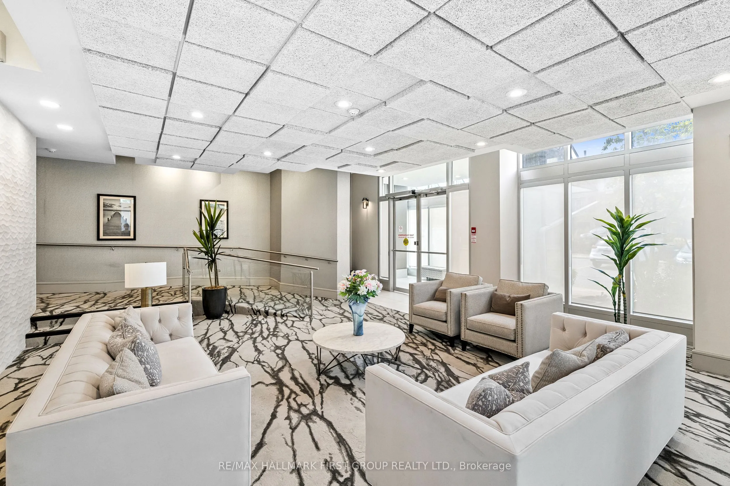 25 Cumberland Lane, #701