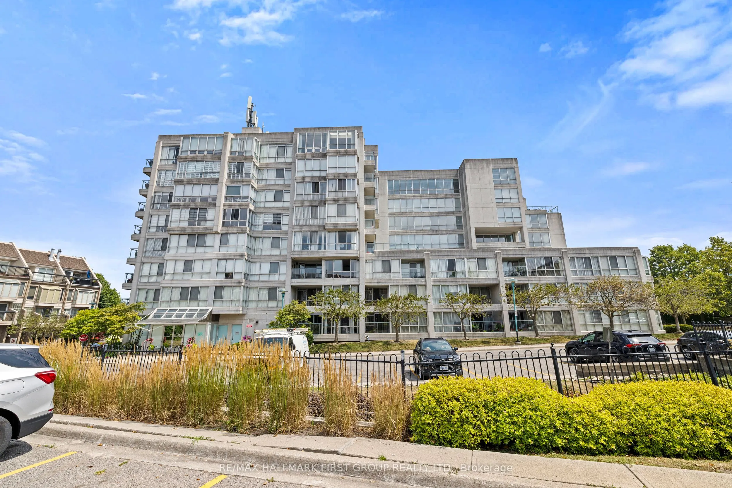 25 Cumberland Lane, #701