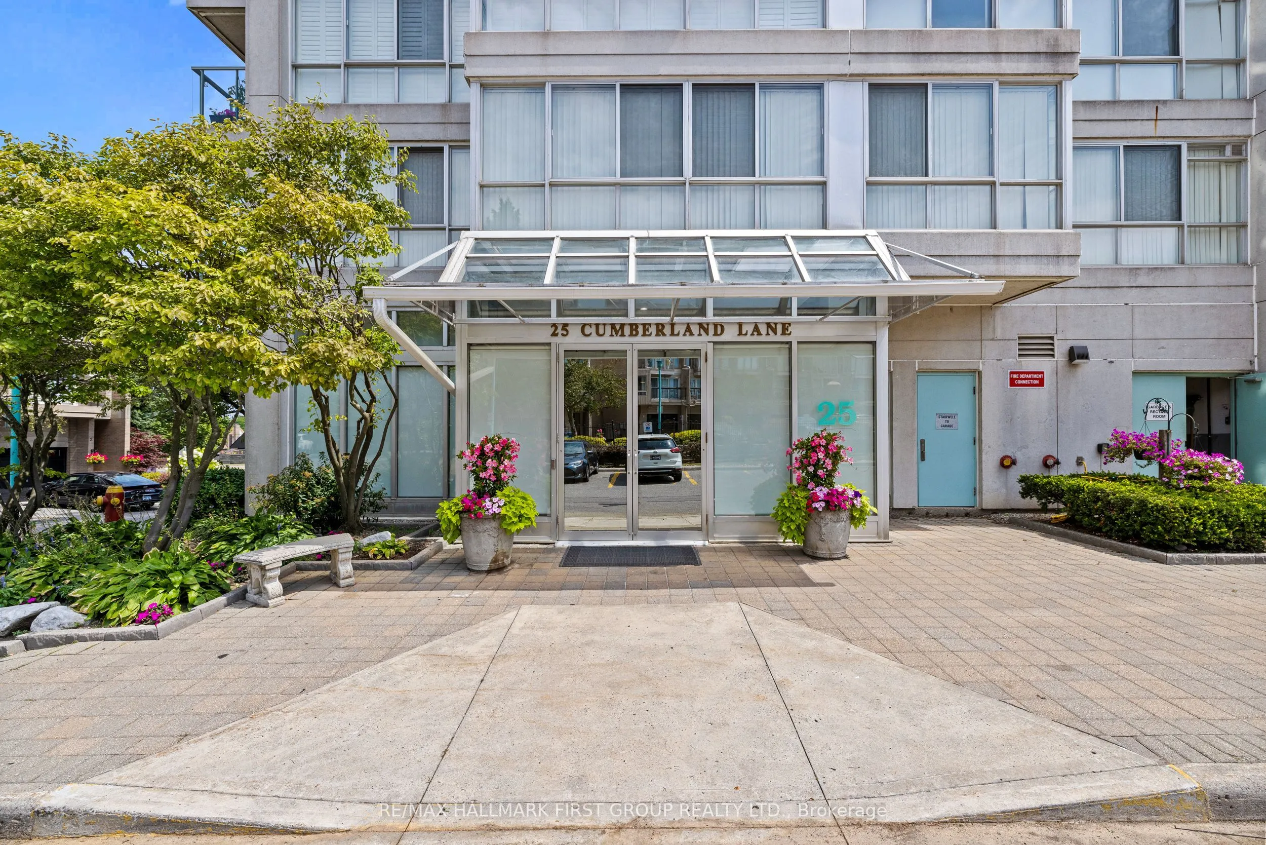 25 Cumberland Lane, #701
