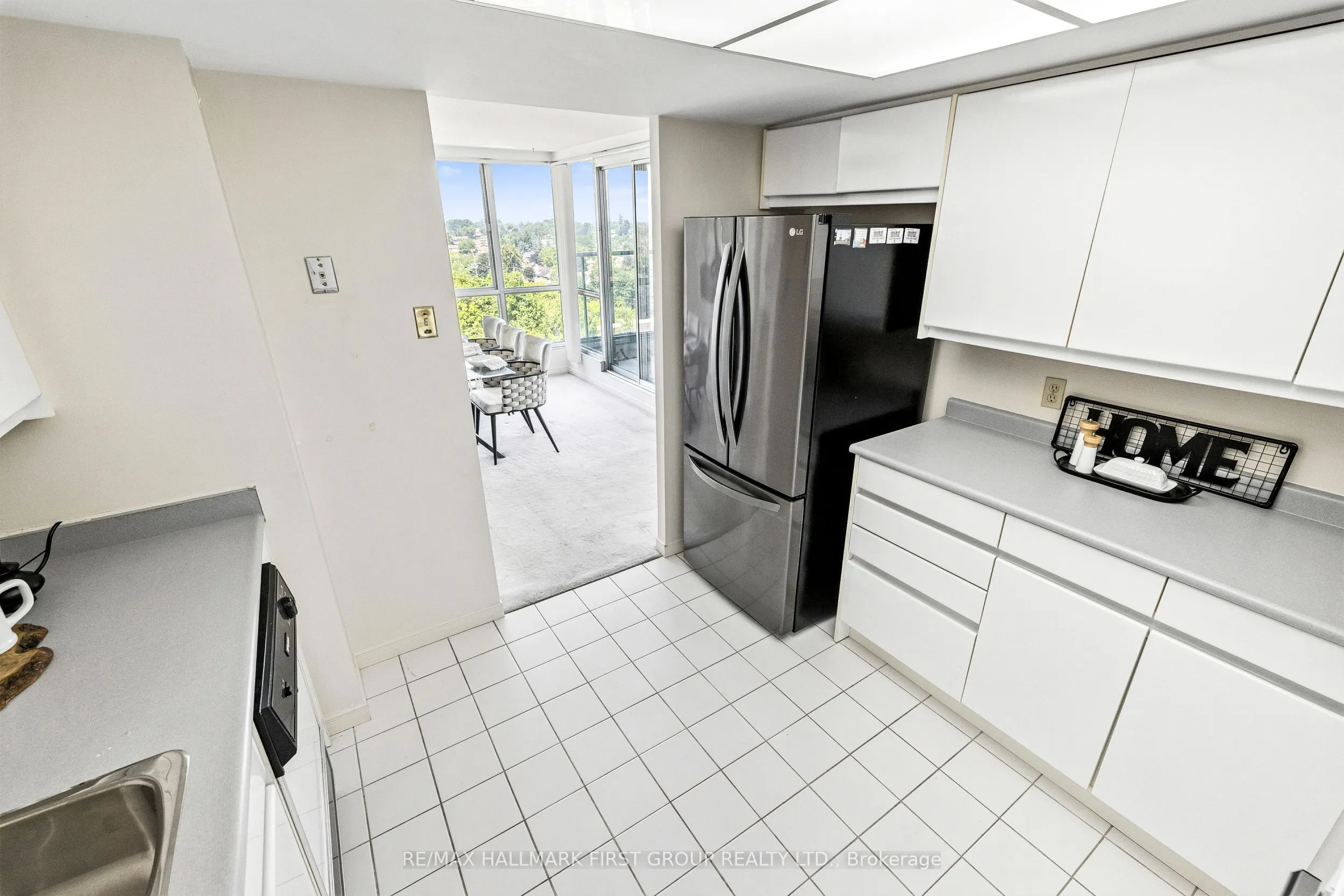 25 Cumberland Lane, #701