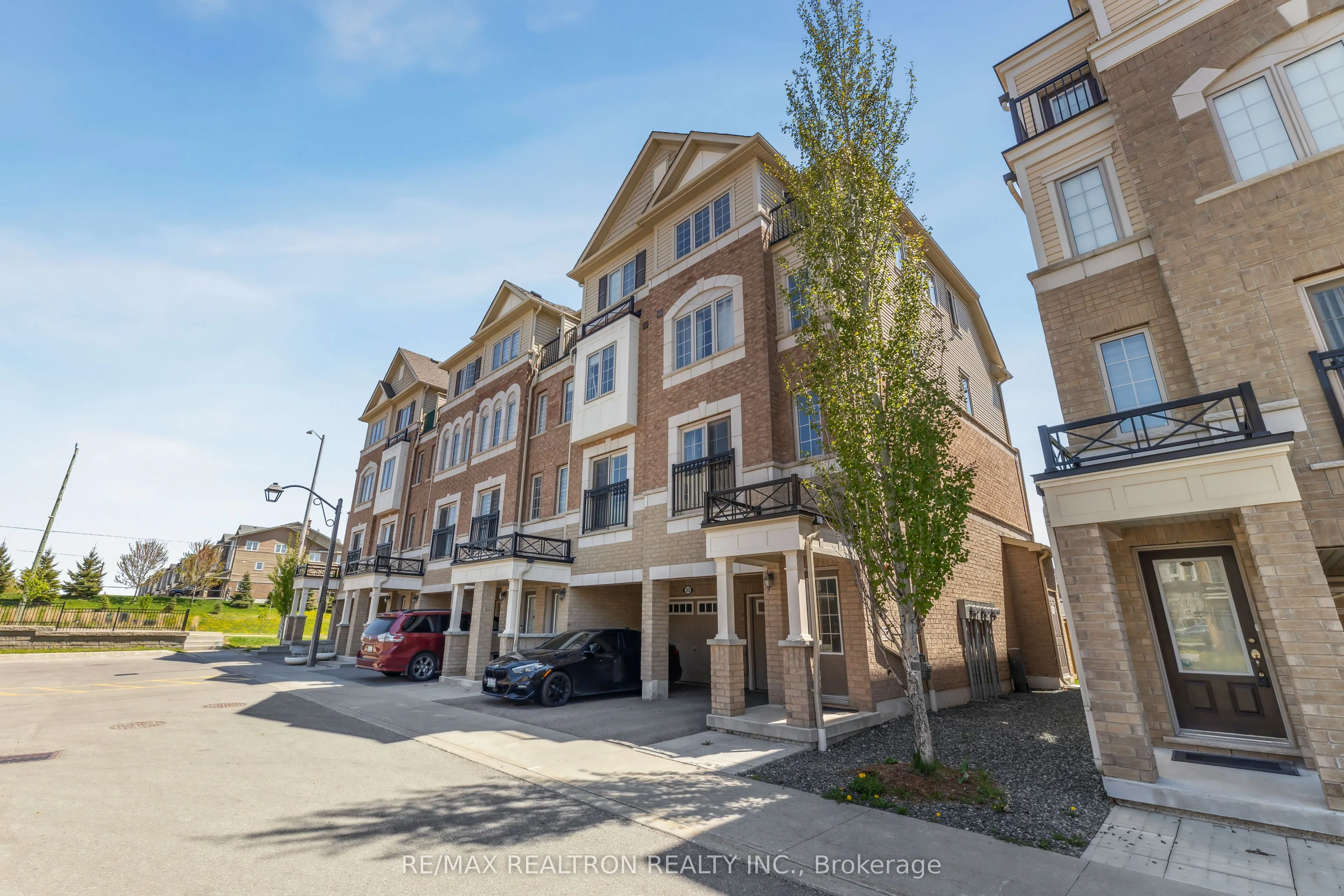 25 Christabelle Path, #369
