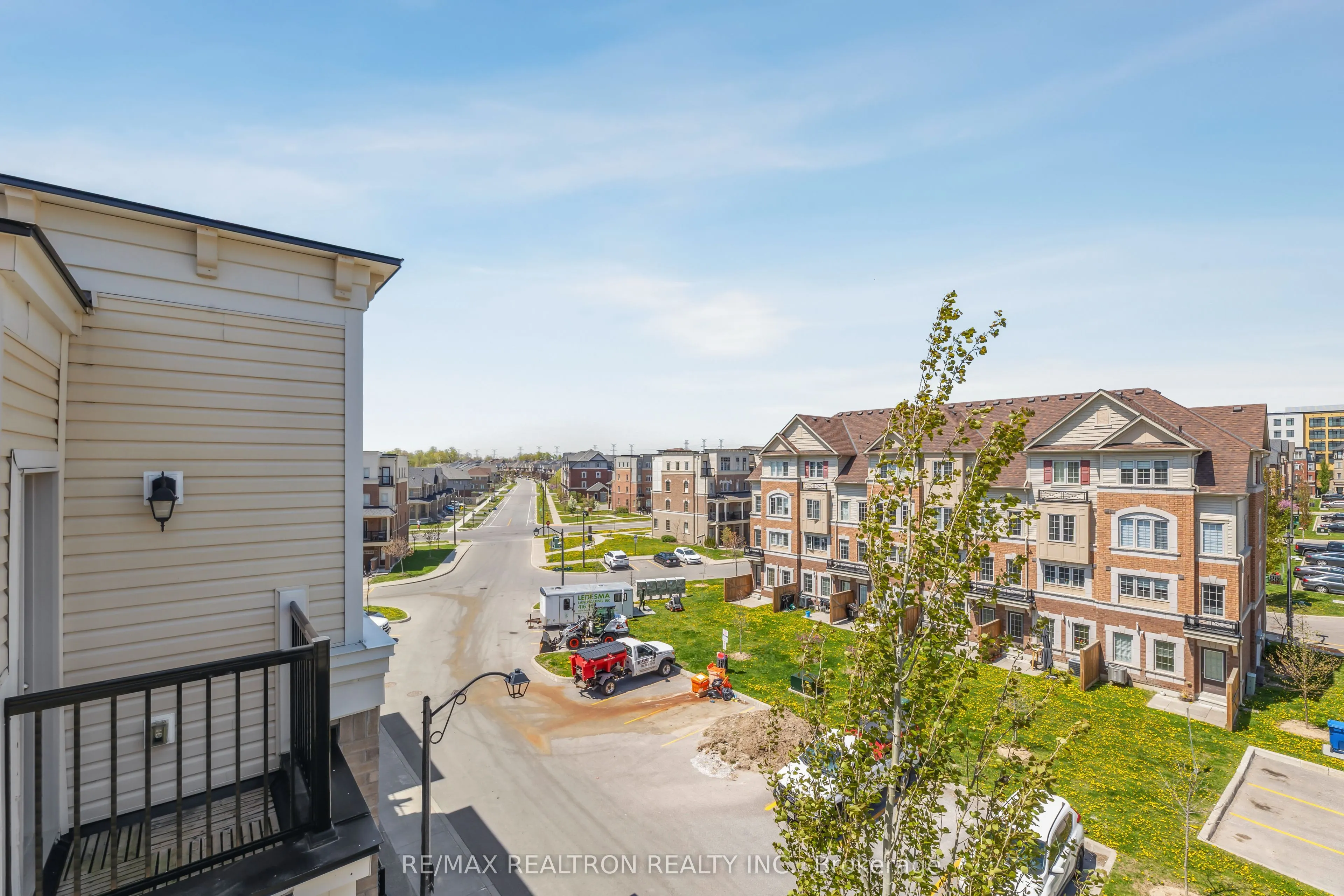25 Christabelle Path, #369
