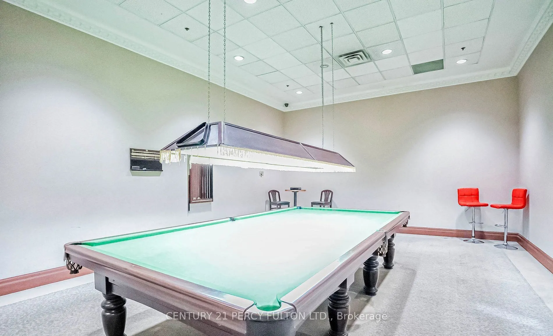 8 Lee Centre Drive, #806