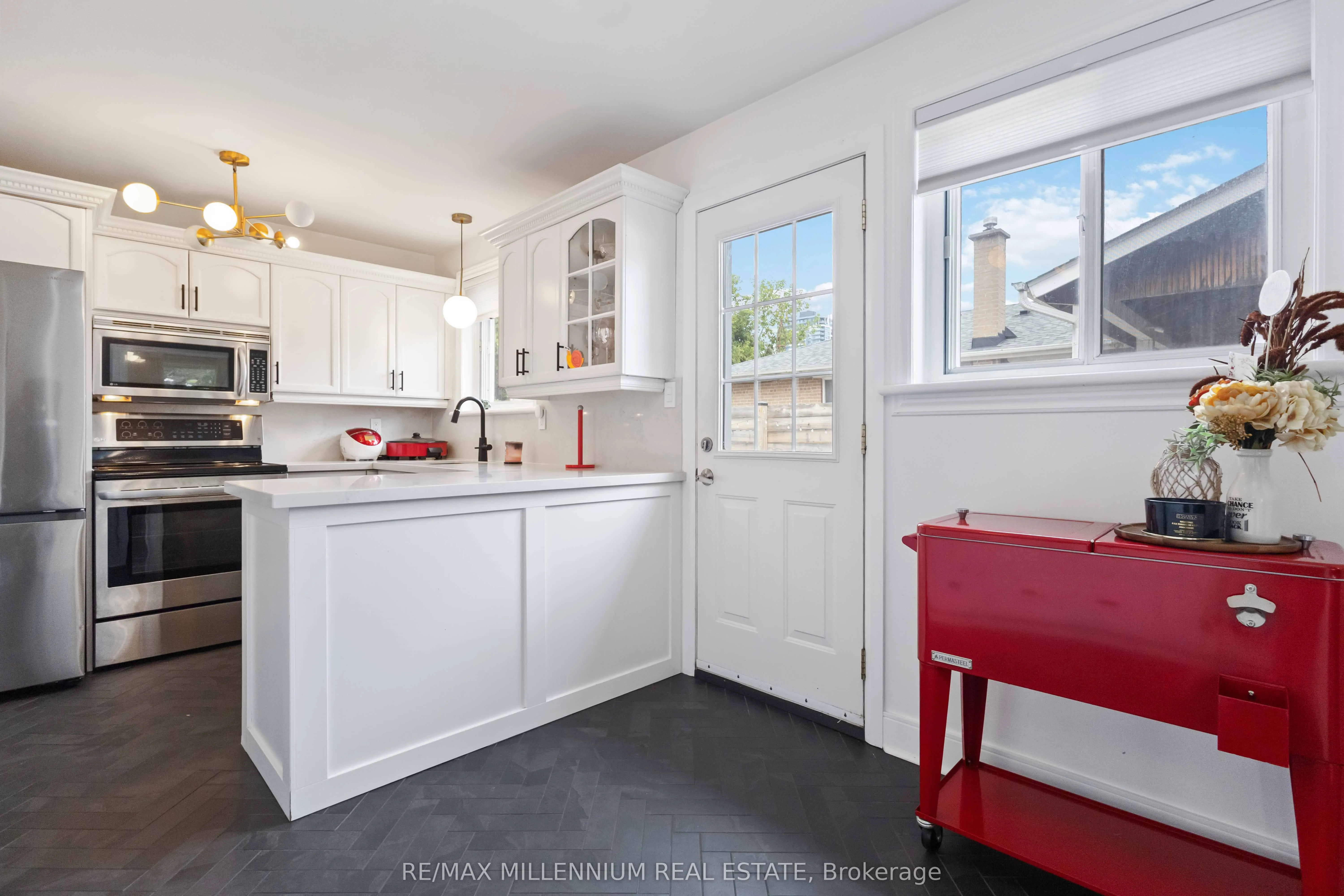 1350 Tatra Drive