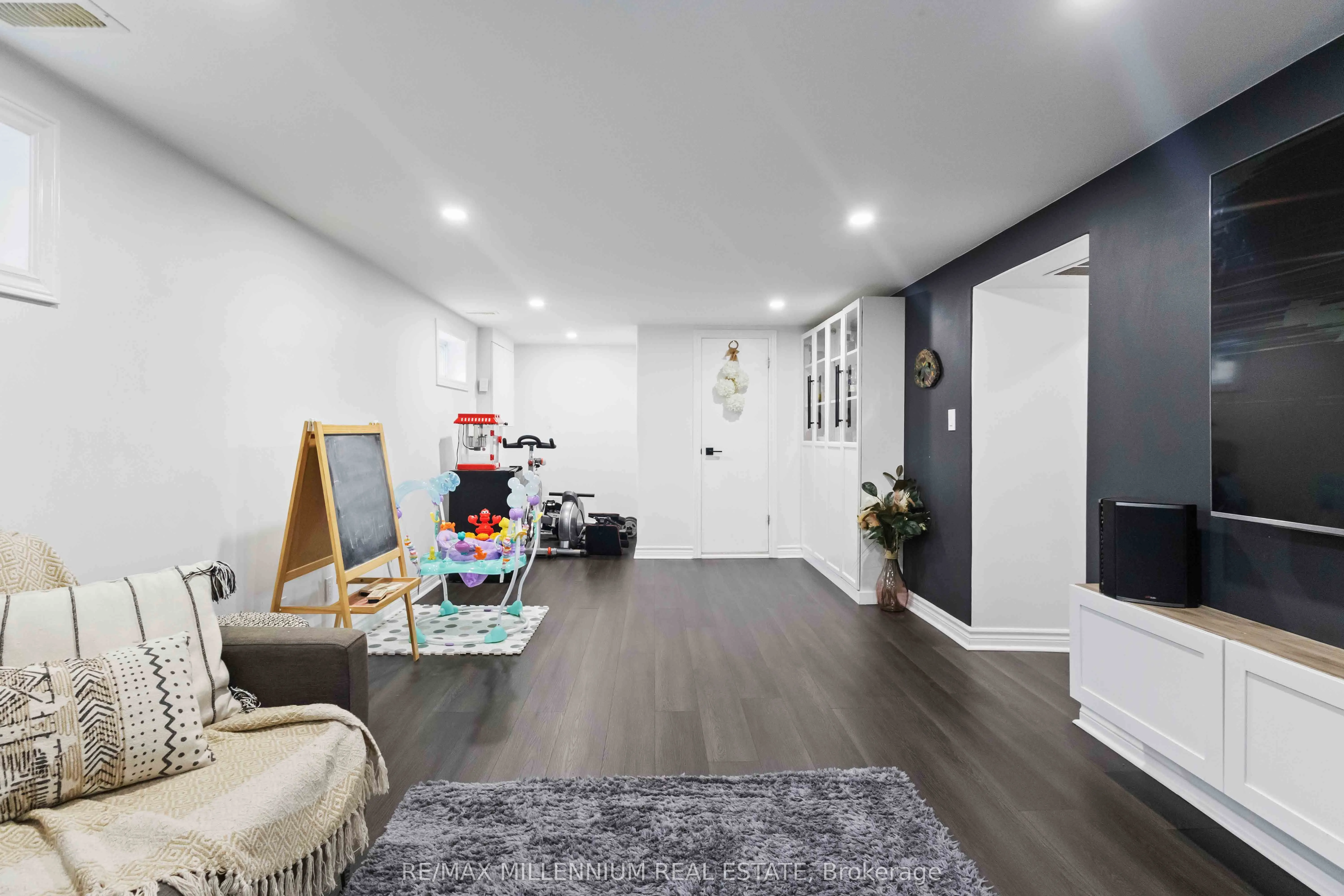 1350 Tatra Drive