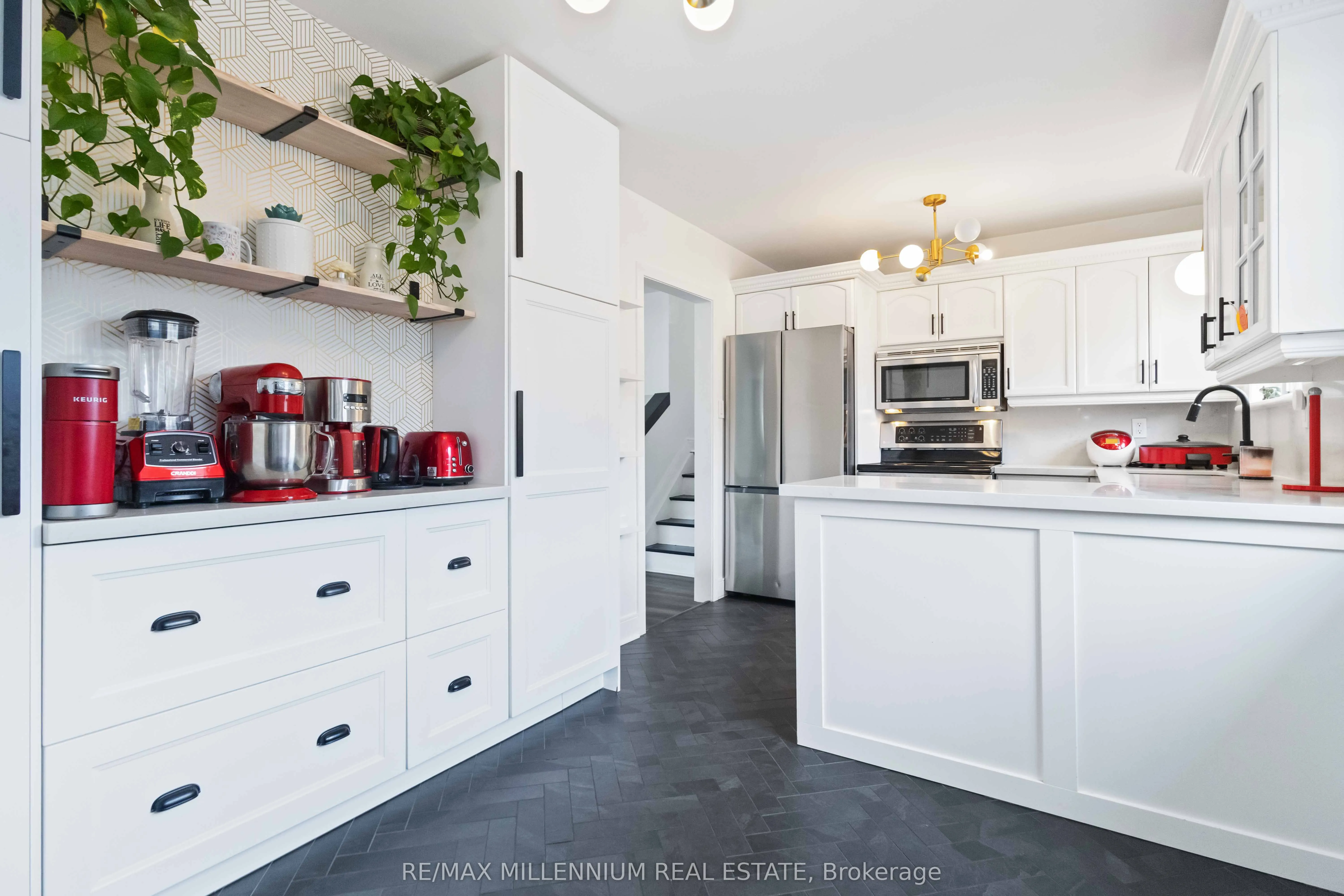 1350 Tatra Drive