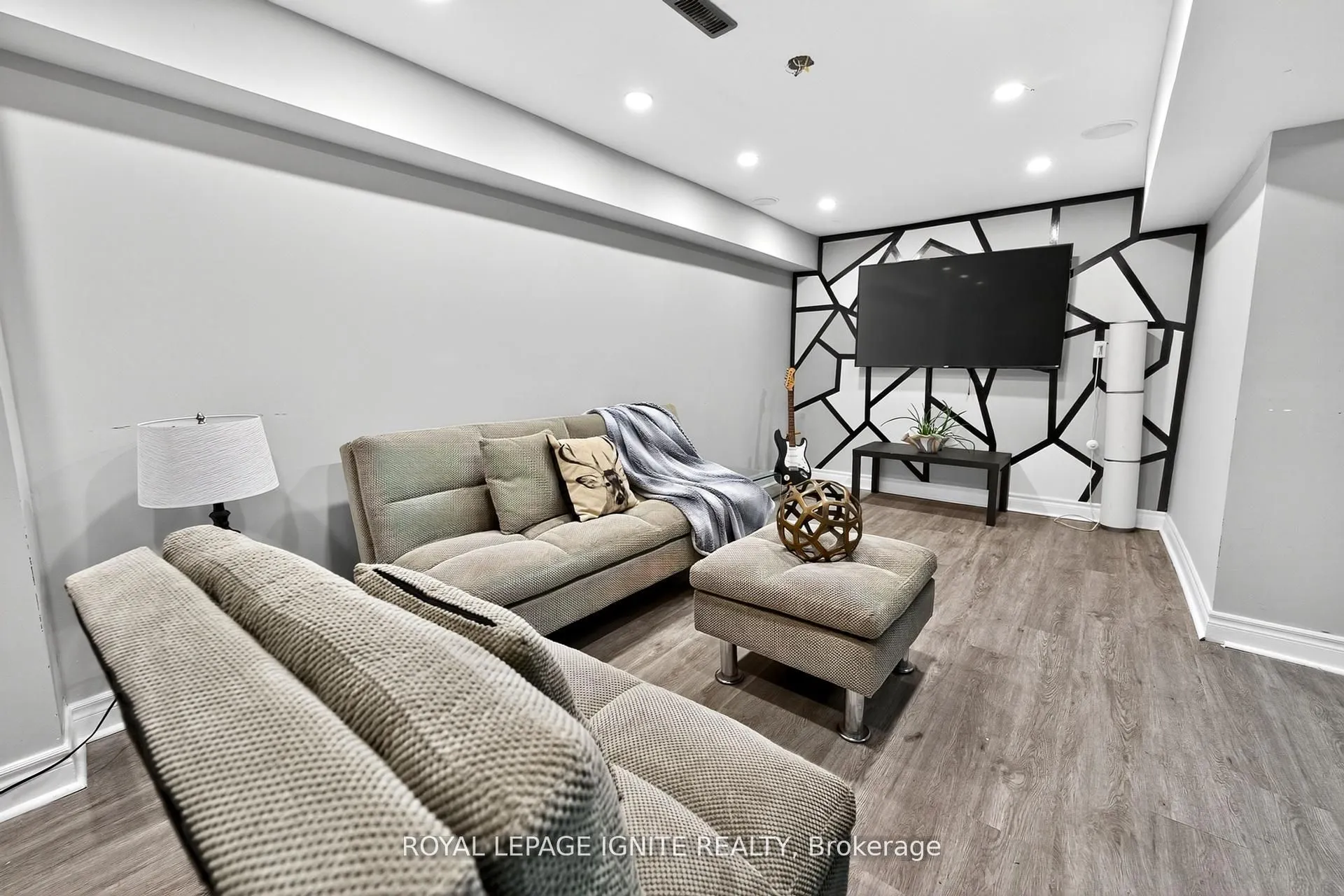 7 Ducatel Crescent