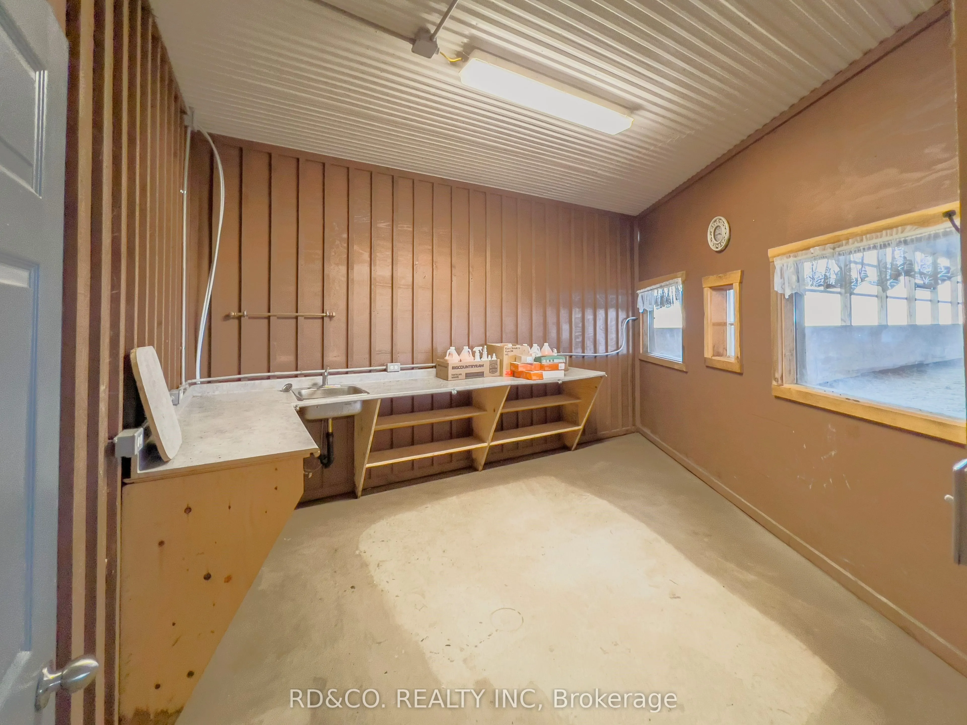 9752 Enfield Road, #Arena