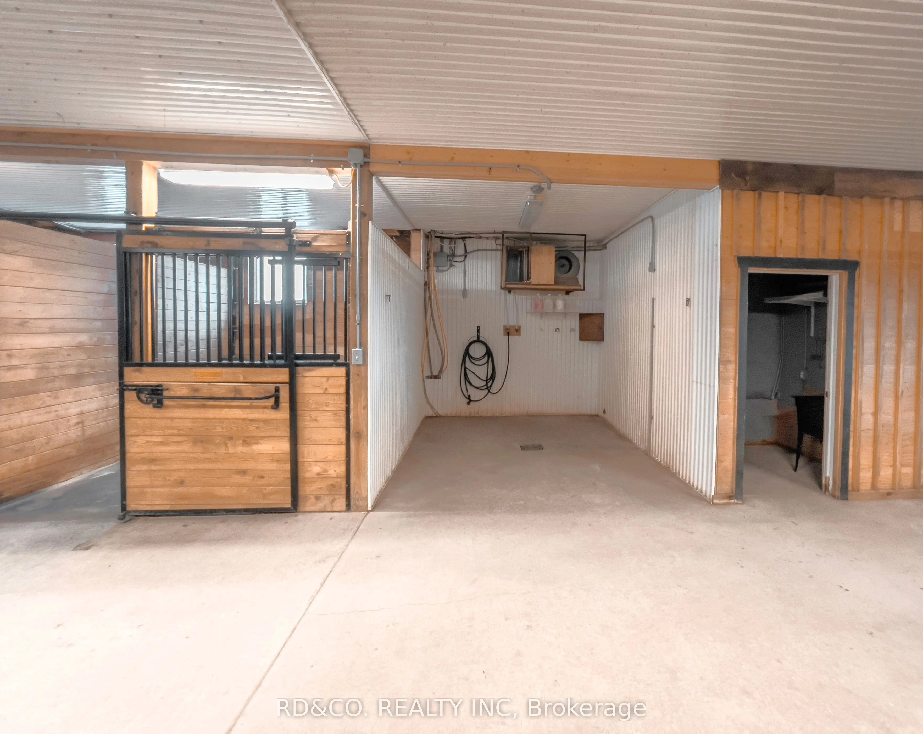 9752 Enfield Road, #Arena