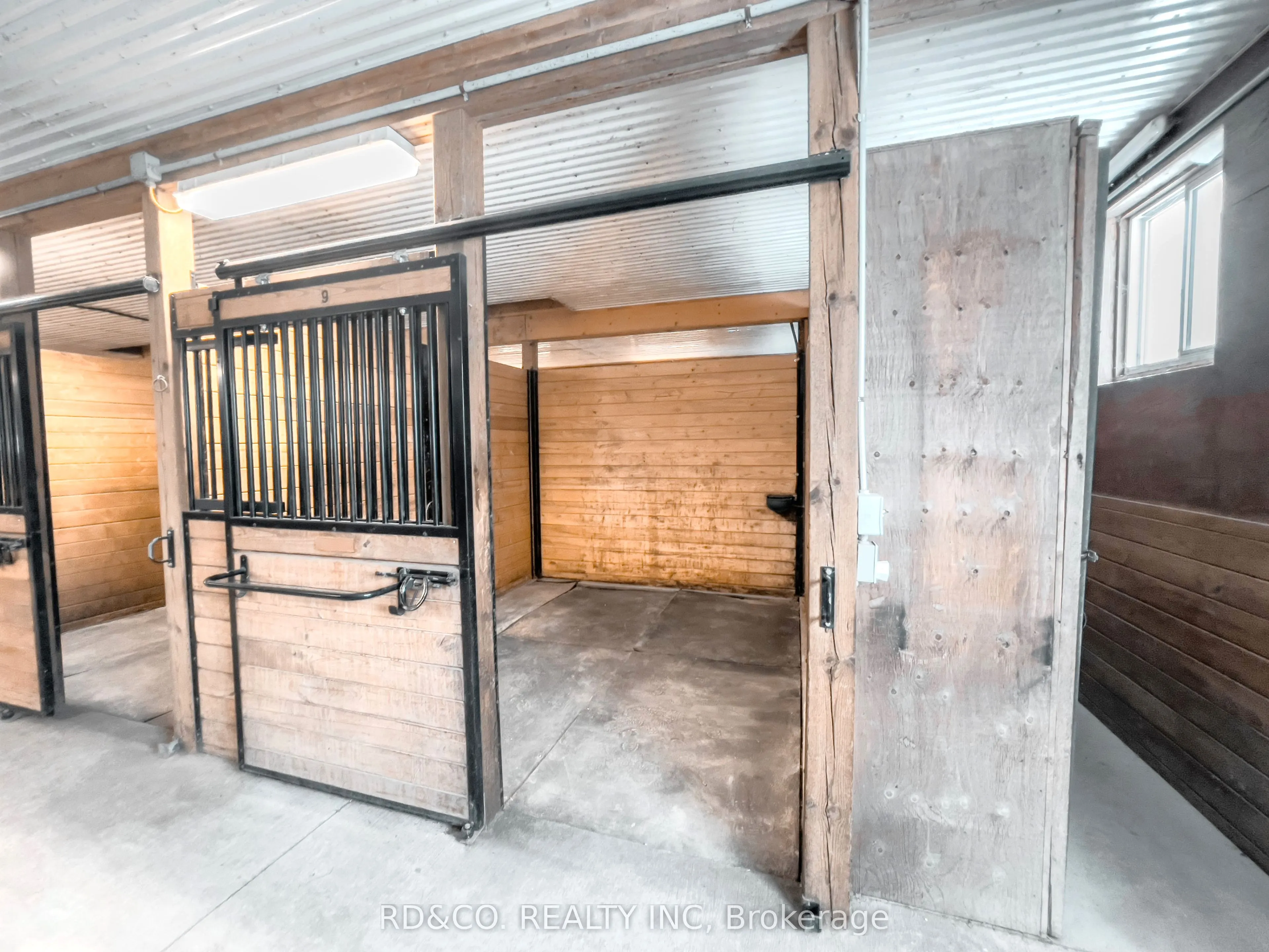 9752 Enfield Road, #Arena