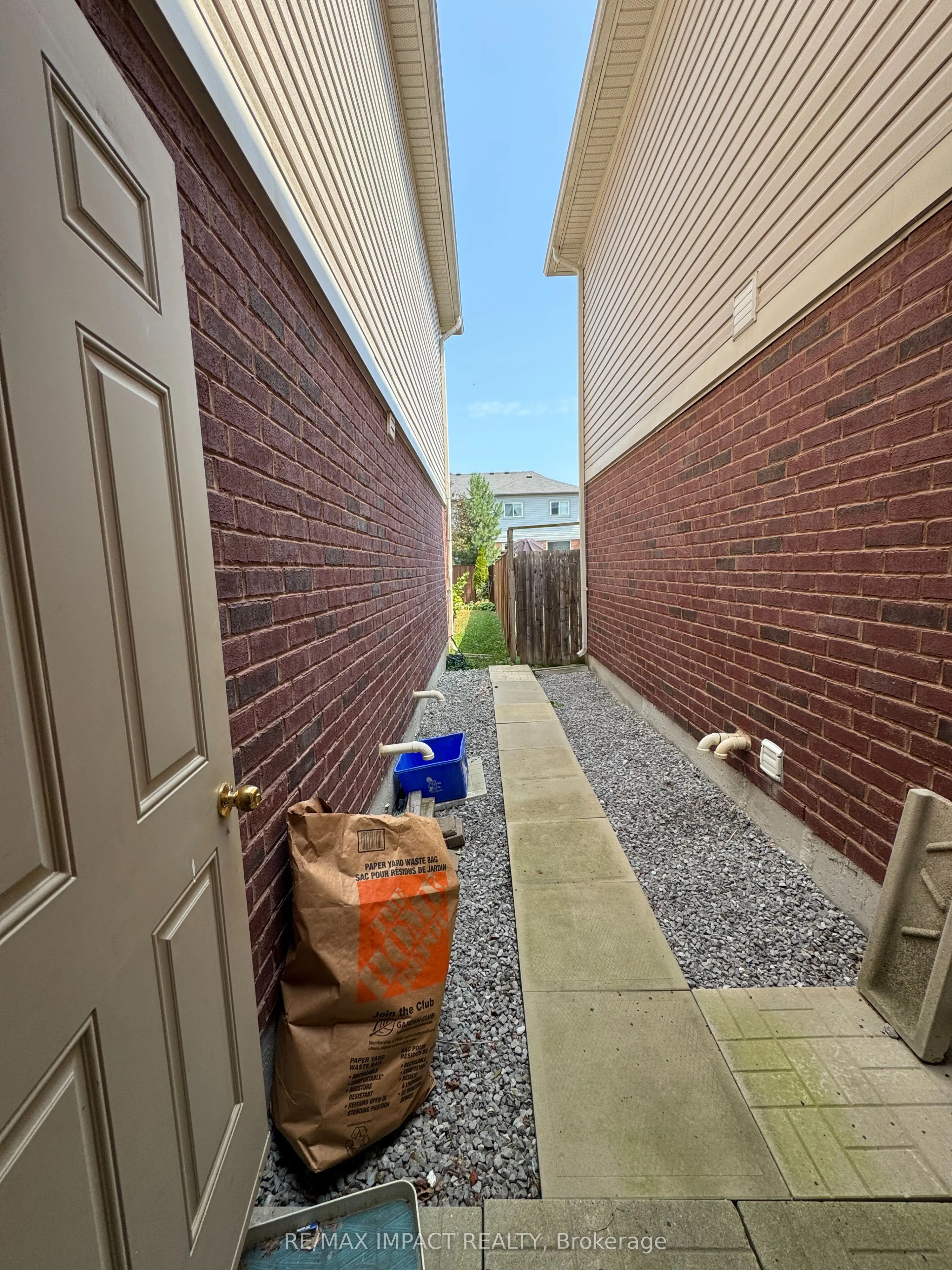 31 Quackenbush Street