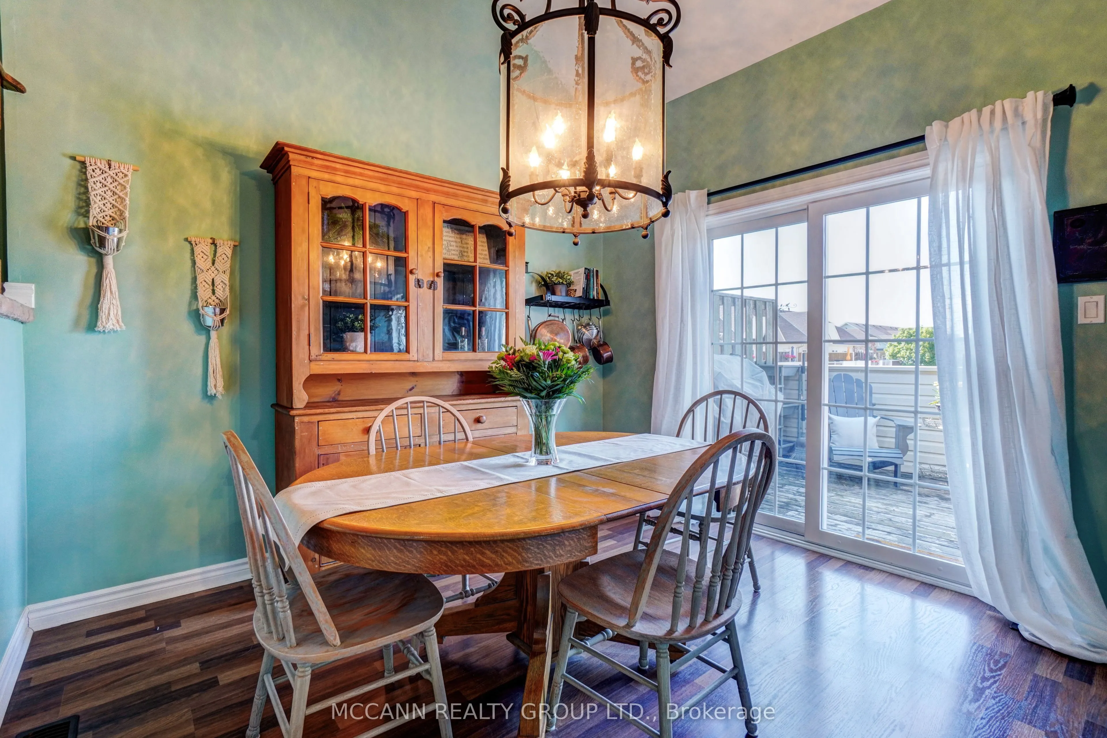 28 Wicker Park Way