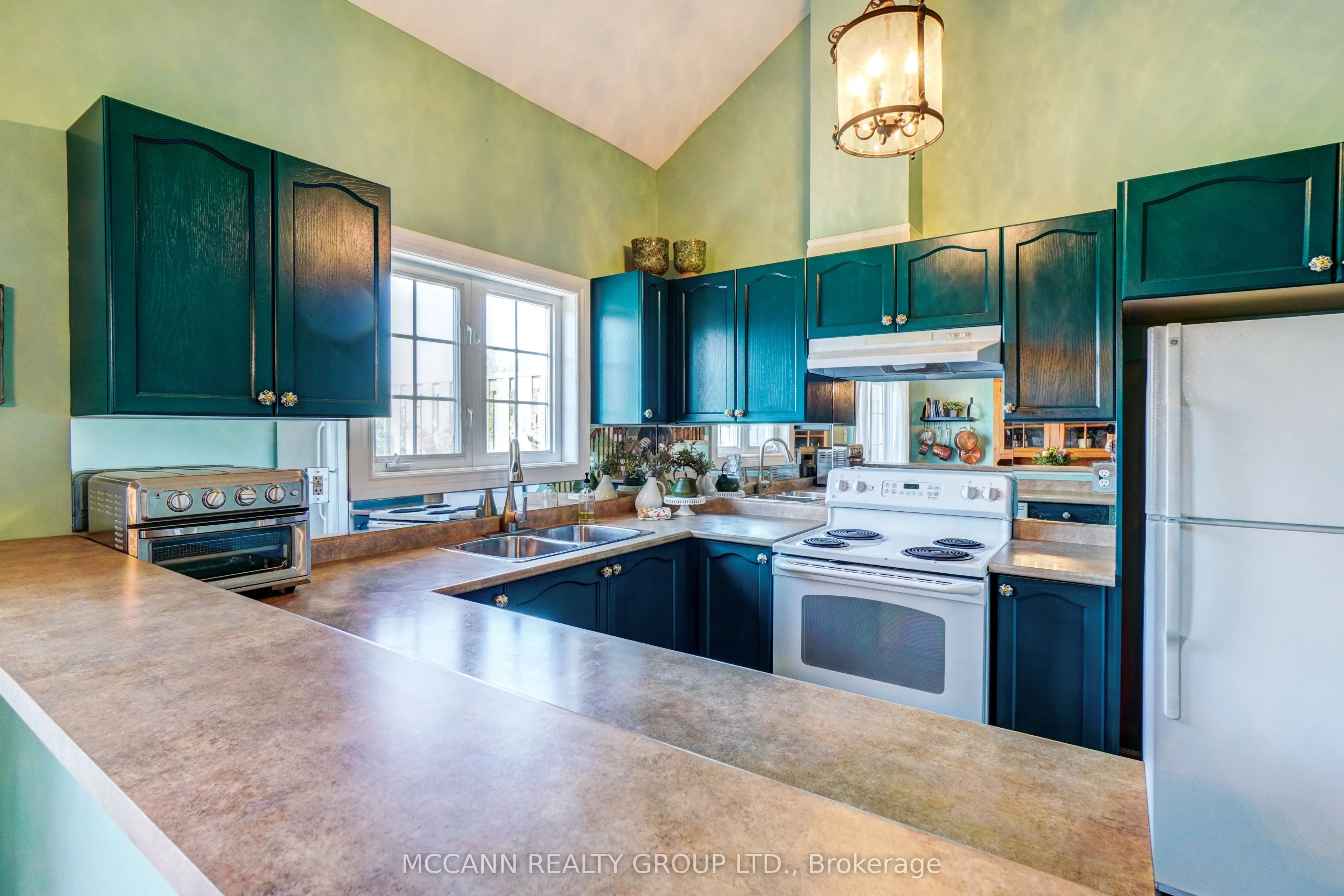 28 Wicker Park Way