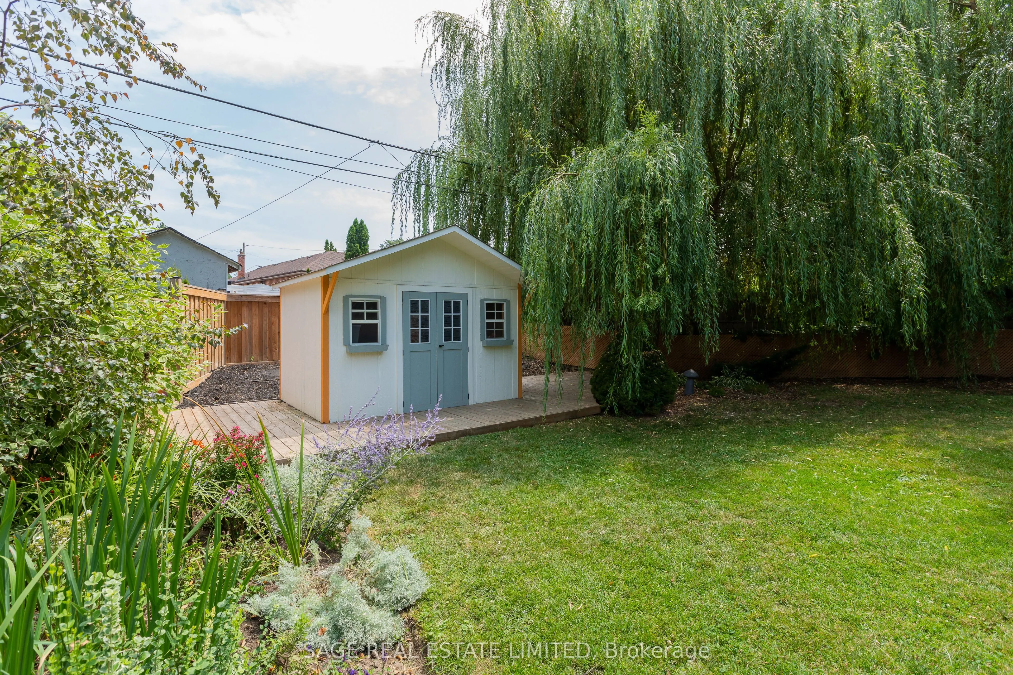 19 Twin Pauls Crescent