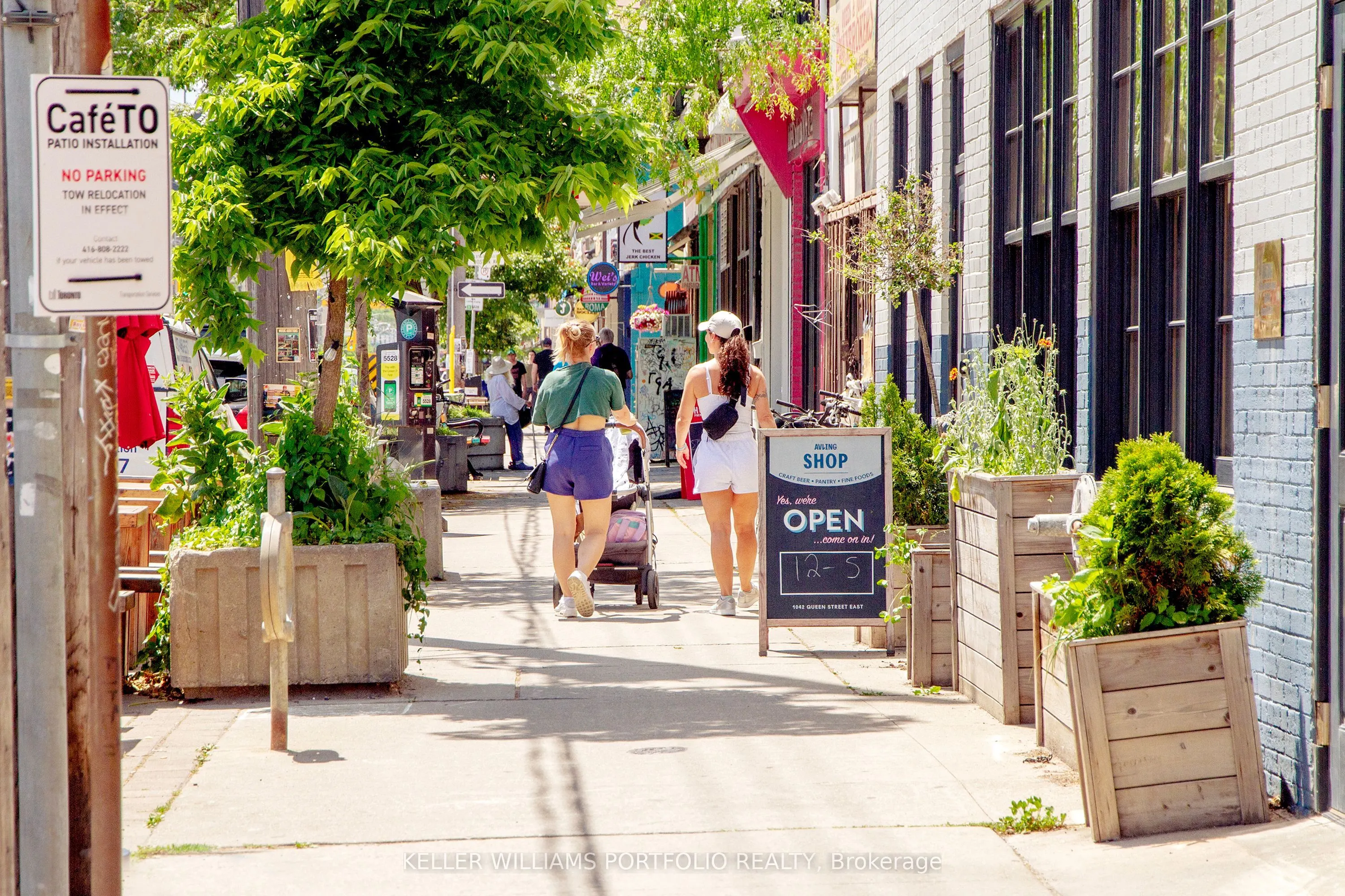 1201 Dundas Street E, #706