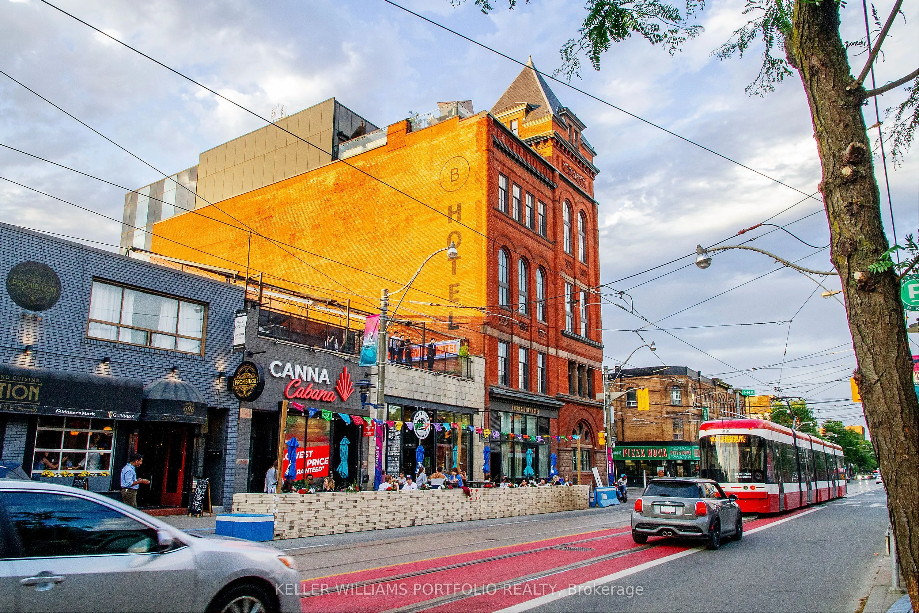 1201 Dundas Street E, #706