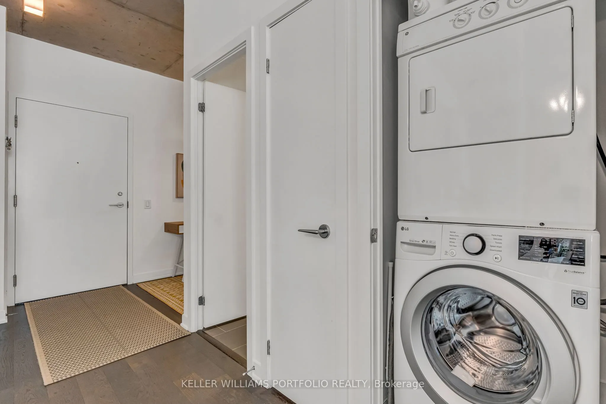 1201 Dundas Street E, #706