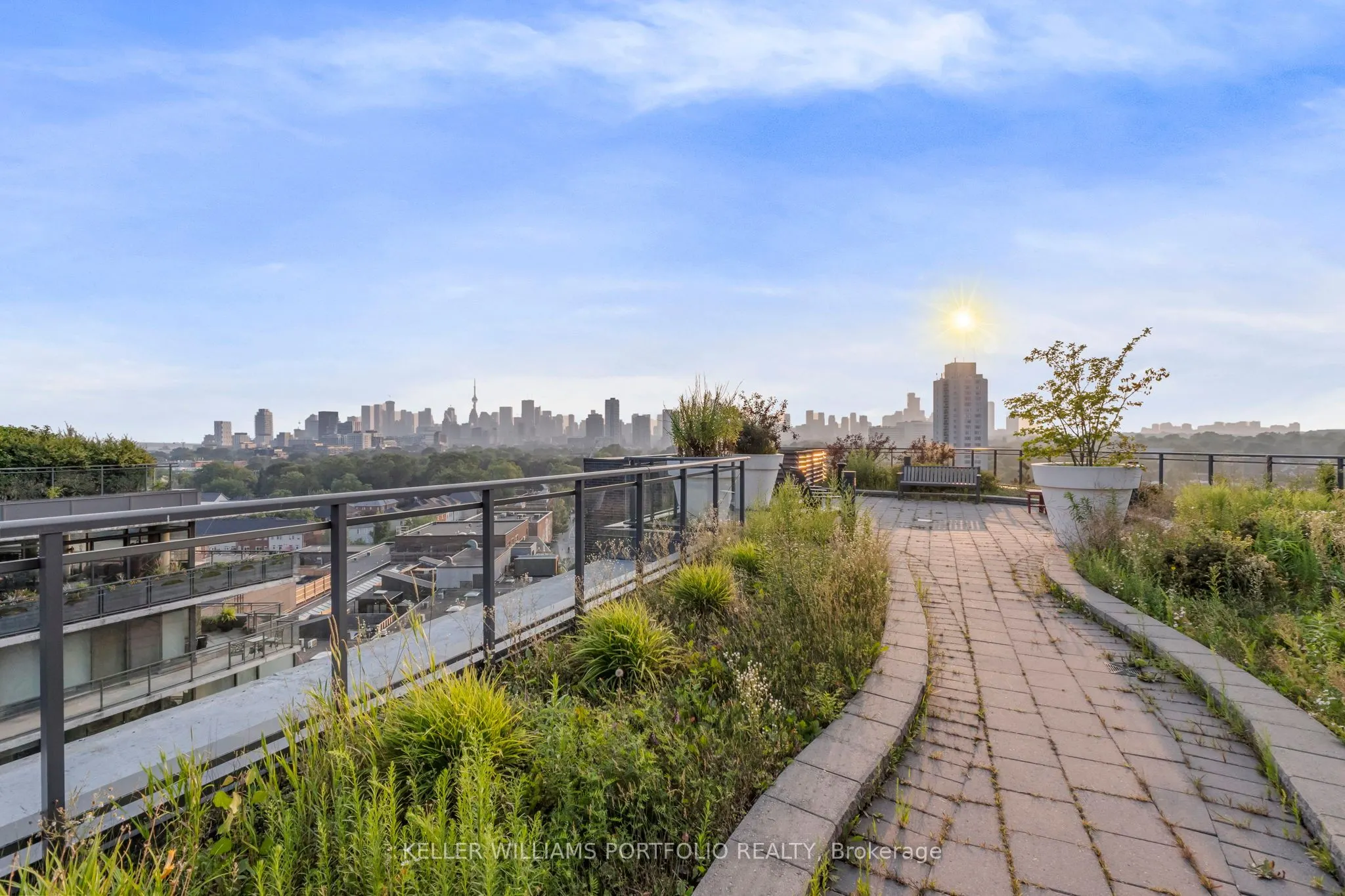 1201 Dundas Street E, #706