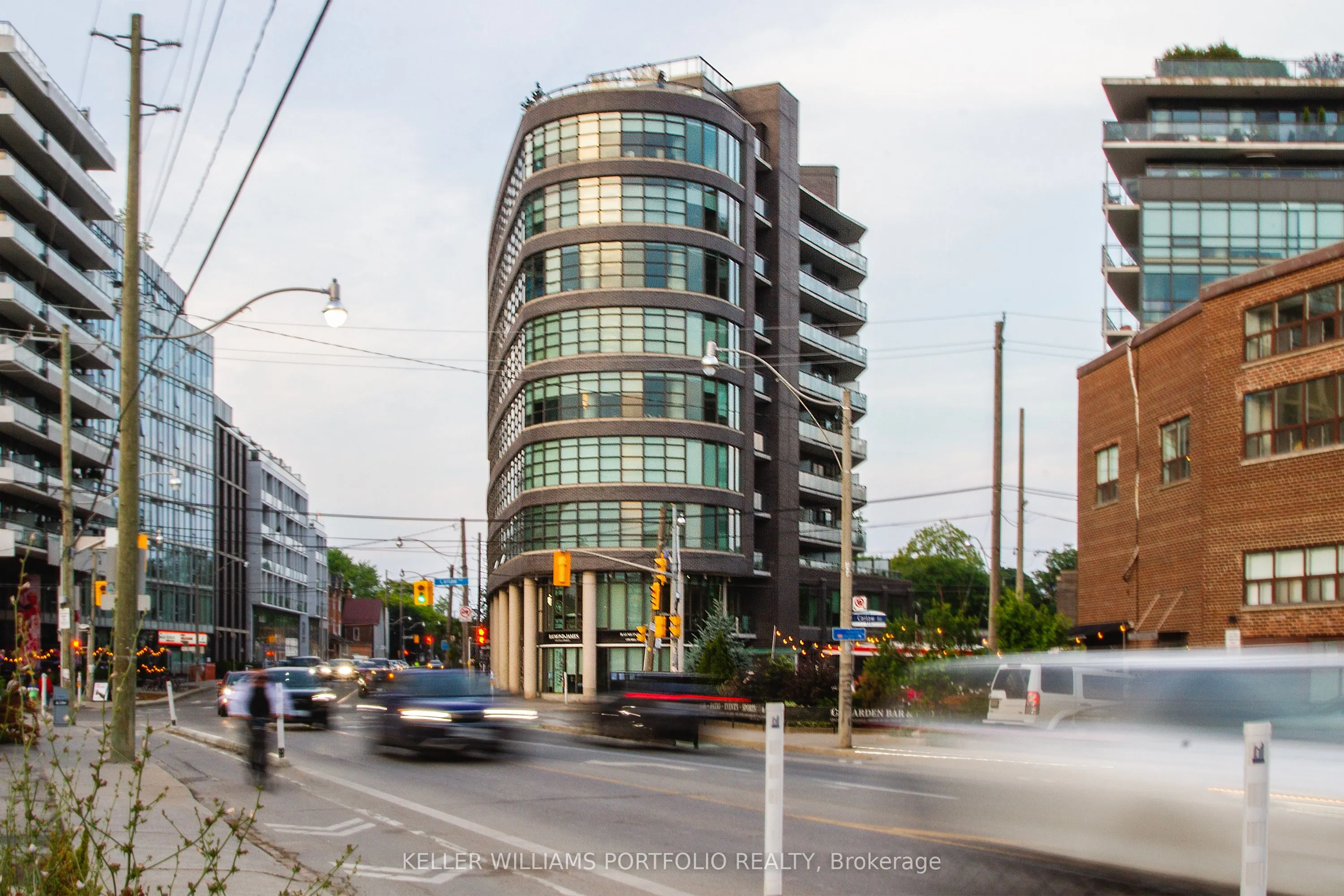 1201 Dundas Street E, #706