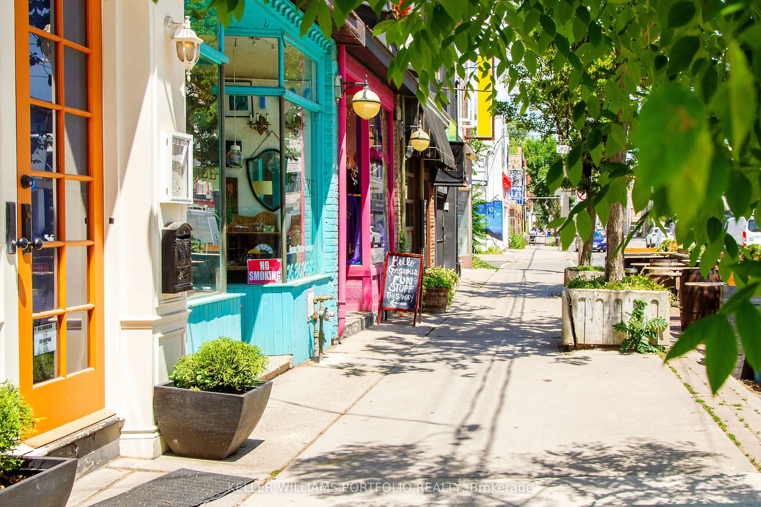 1201 Dundas Street E, #706