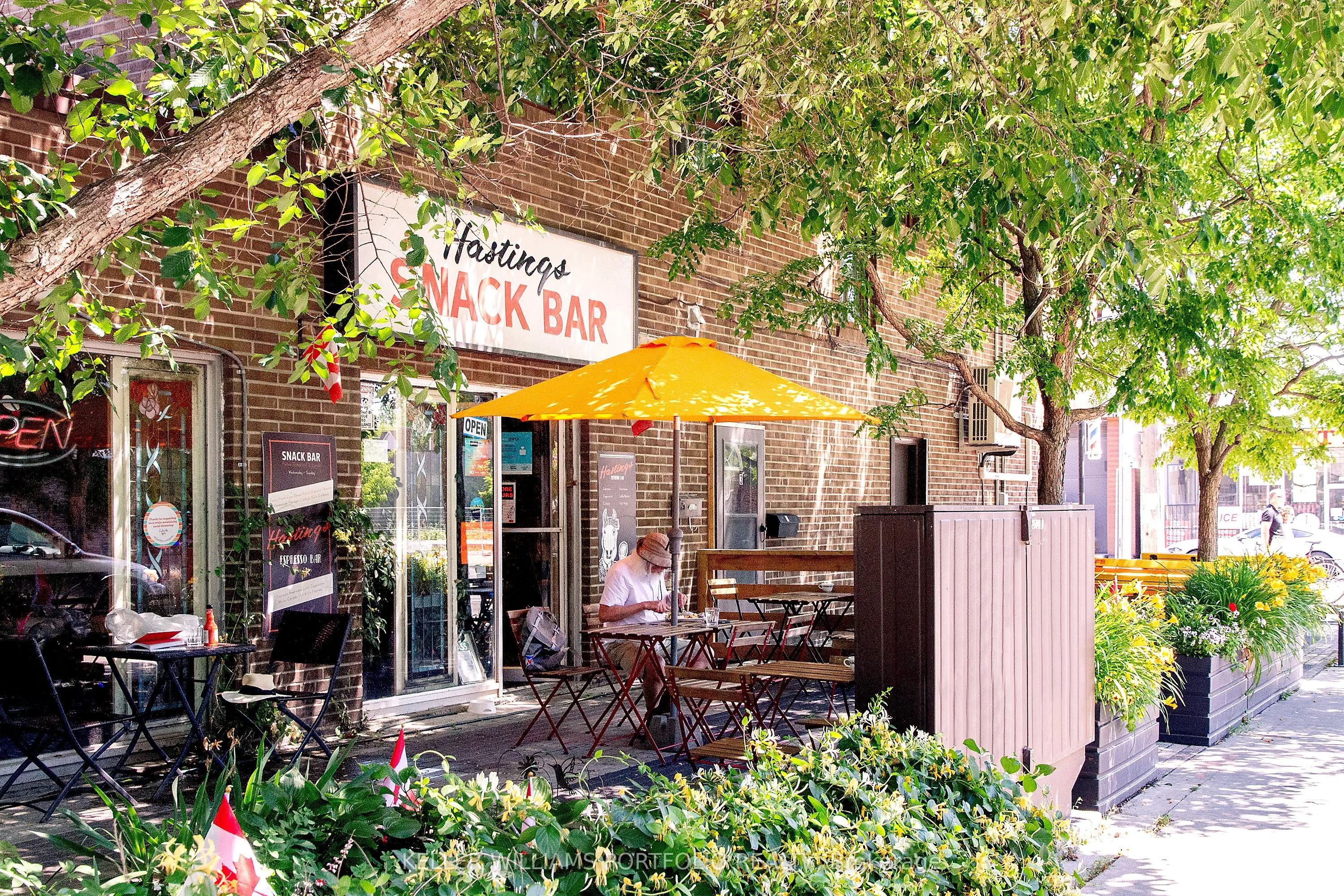 1201 Dundas Street E, #706