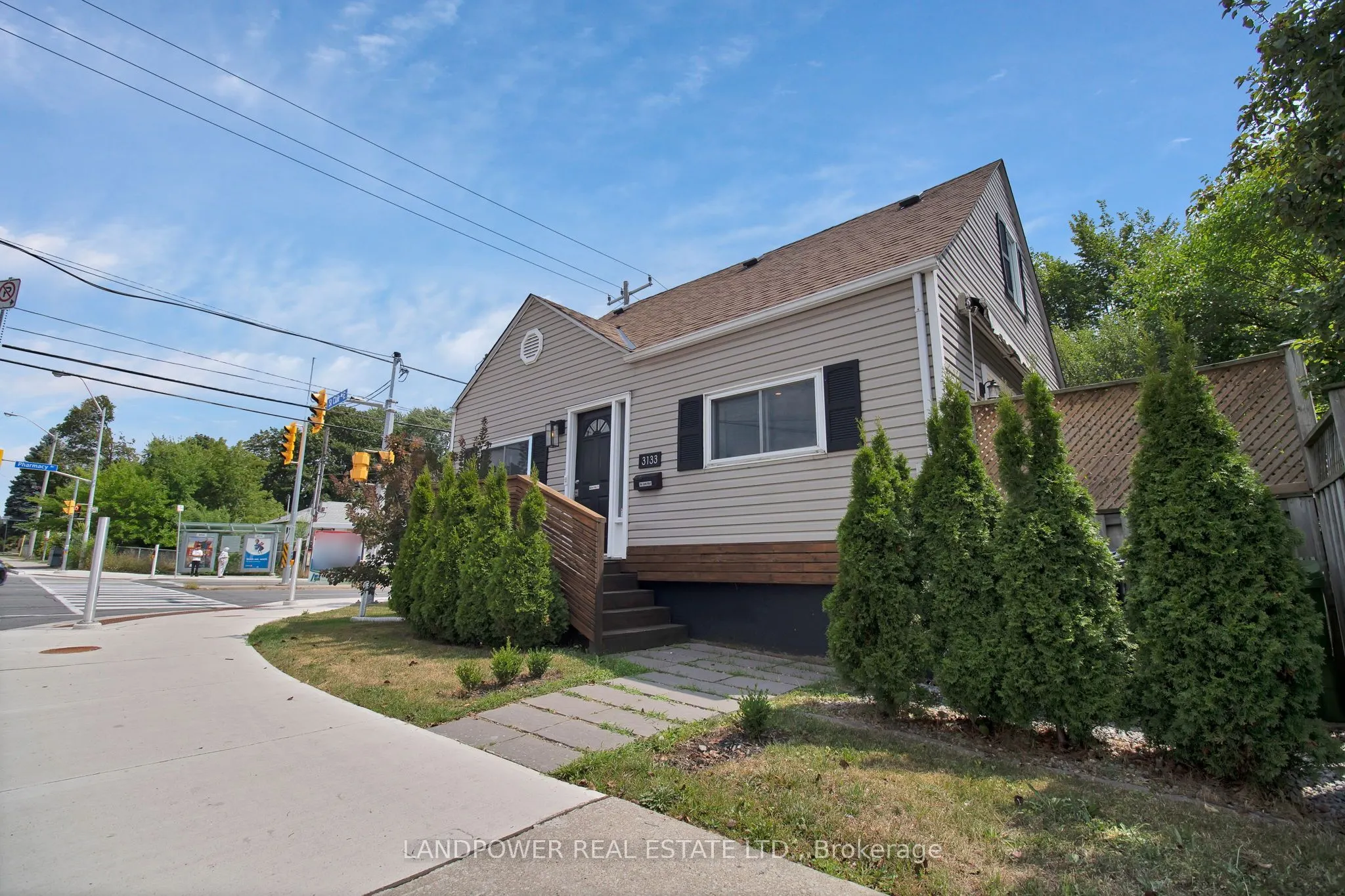 3133 St. Clair Avenue E