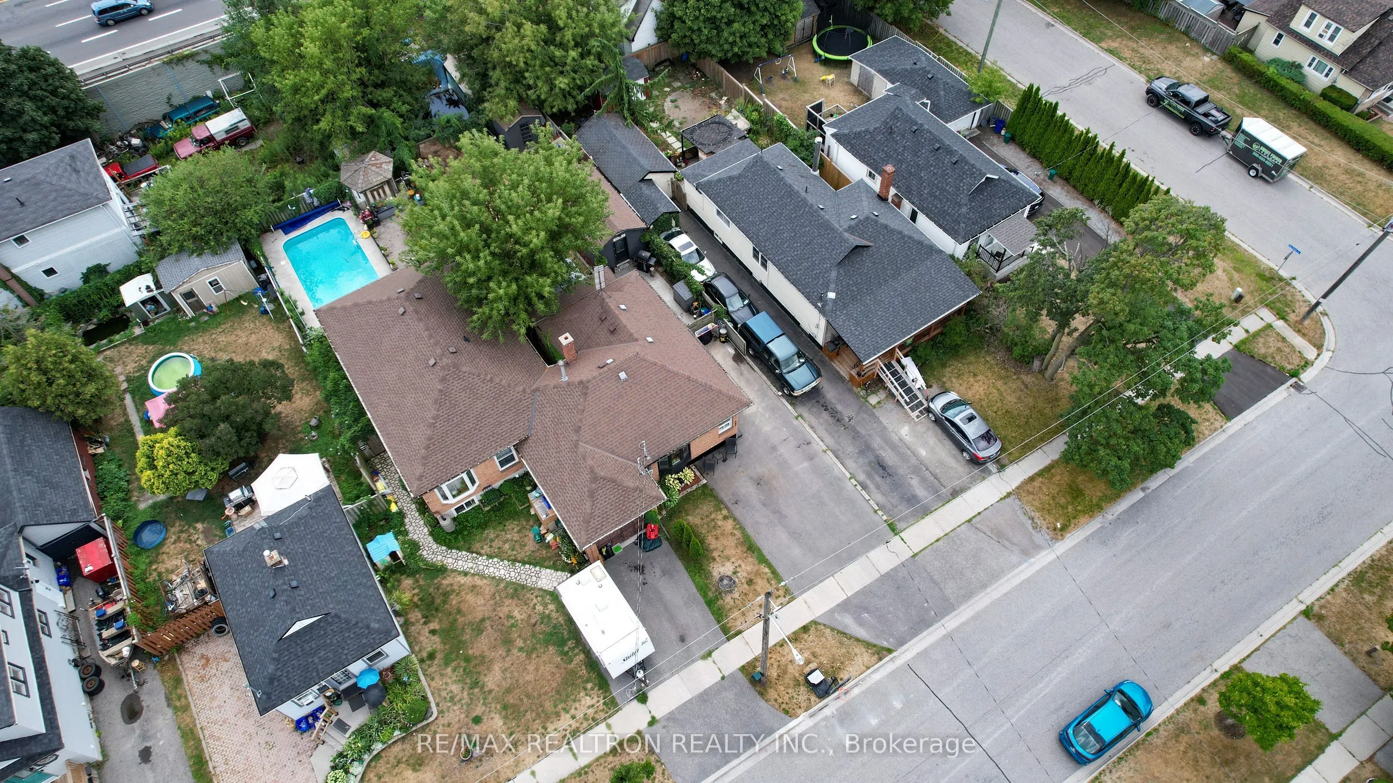283 College Avenue