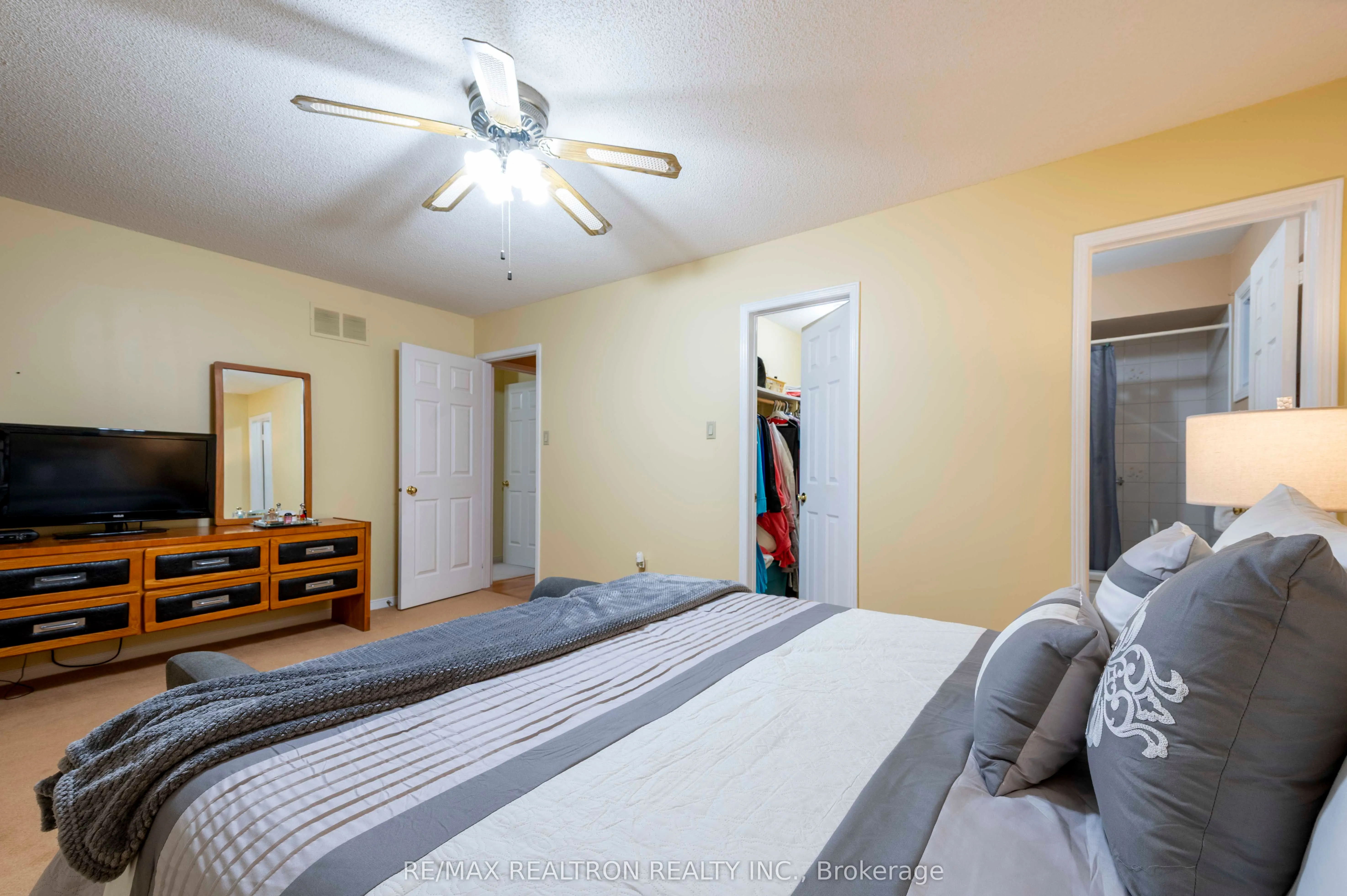 18 Turriff Crescent