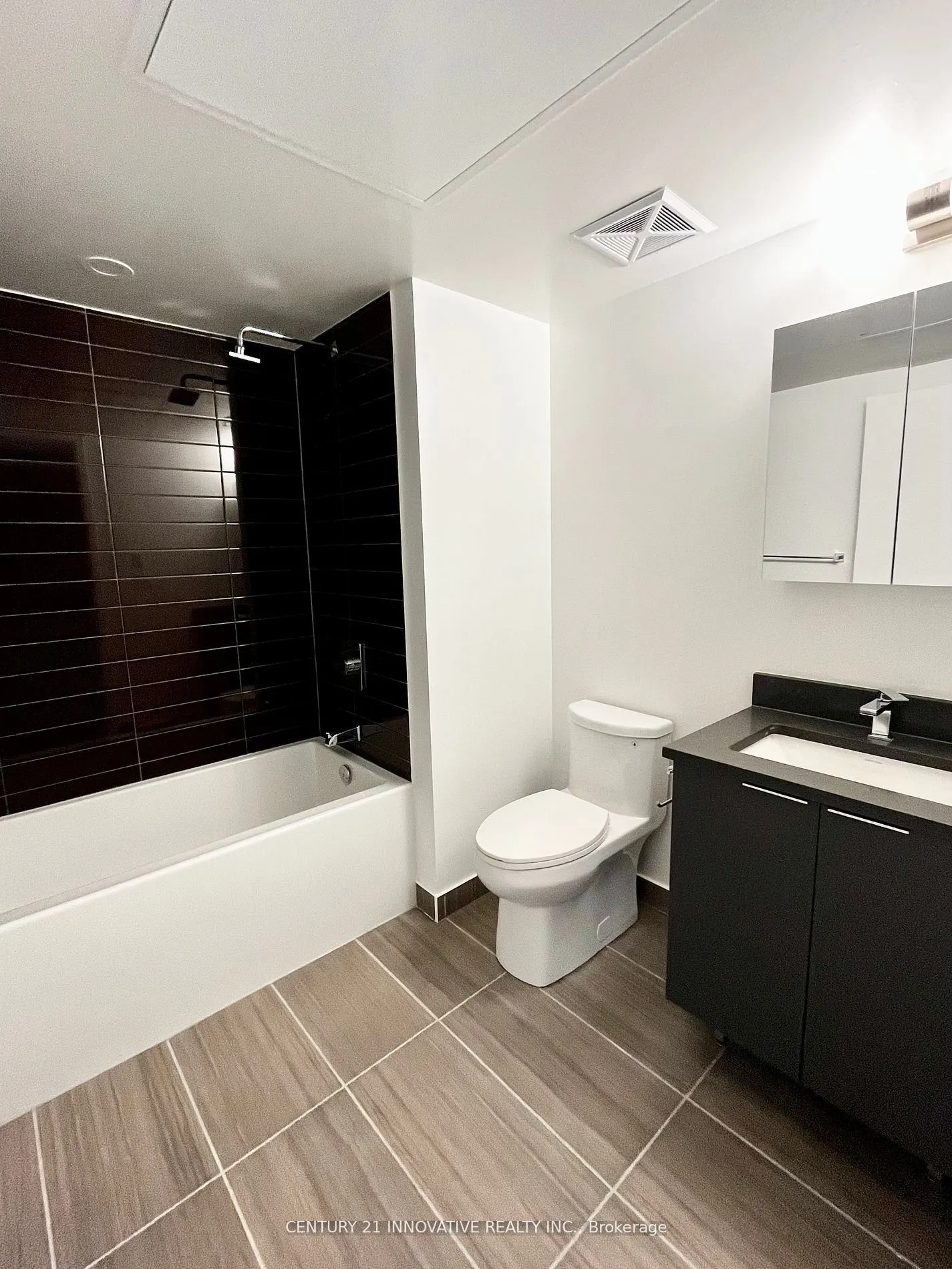 2031 Kennedy Road, #2015